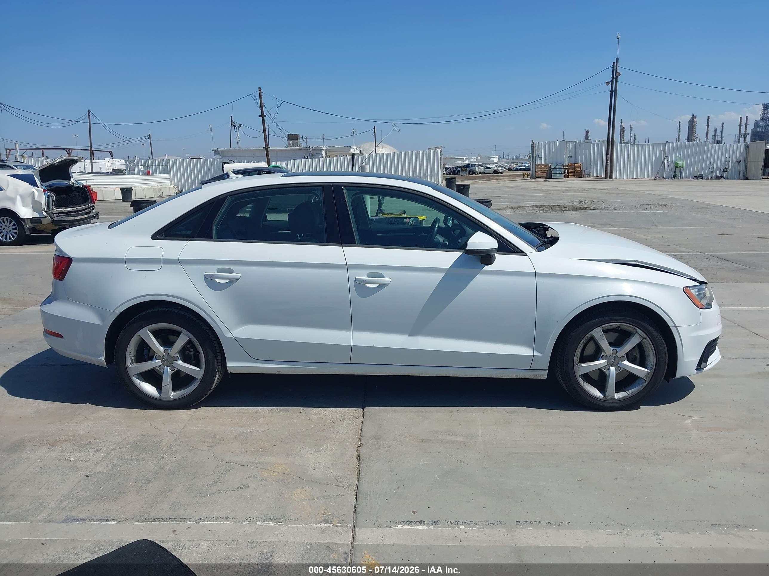 2015 Audi A3 1.8t Premium White vin: WAUACGFF6F1046433