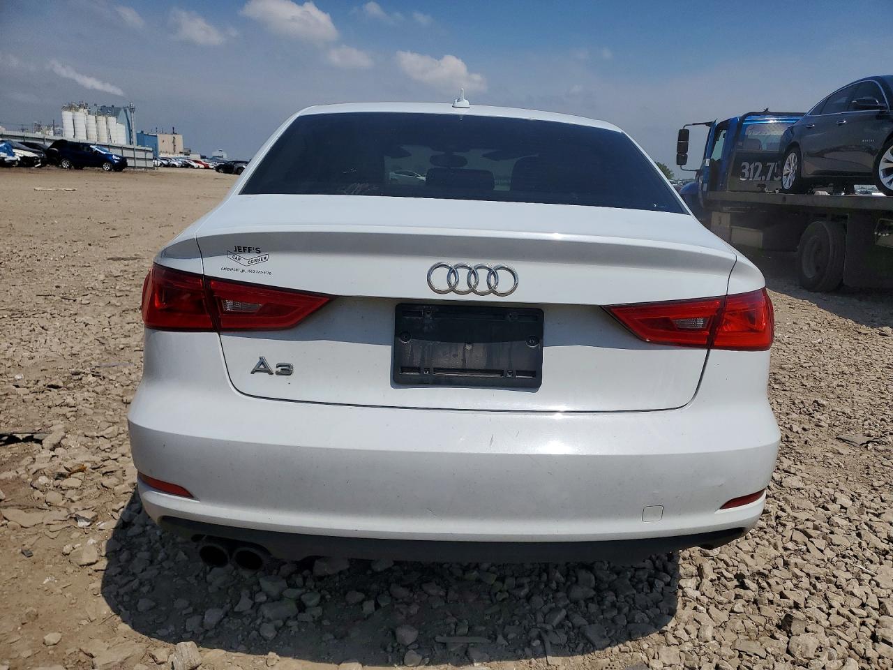 2015 Audi A3 Premium White vin: WAUACGFF8F1010632