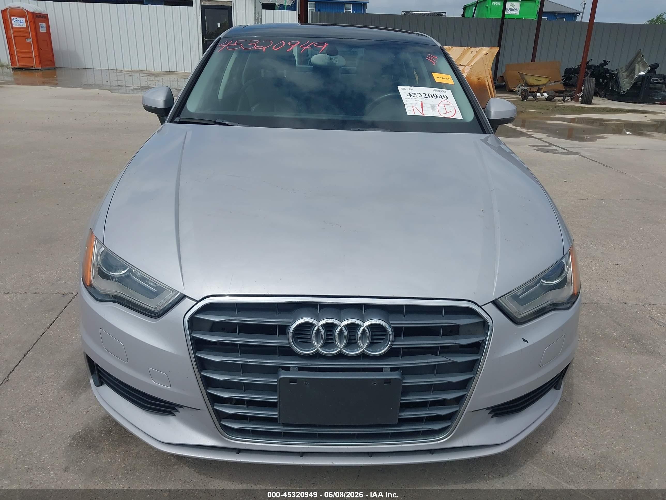 2015 Audi A3 1.8t Premium Серебряный vin: WAUACGFF8F1014986