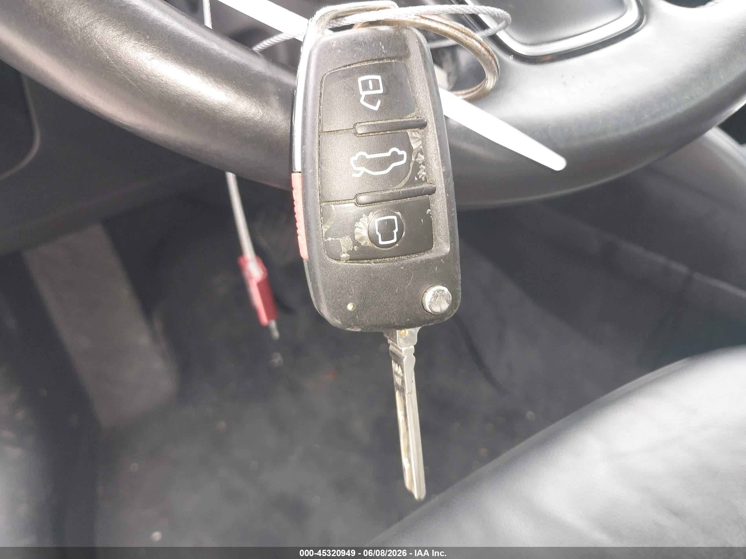 2015 Audi A3 1.8t Premium Серебряный vin: WAUACGFF8F1014986