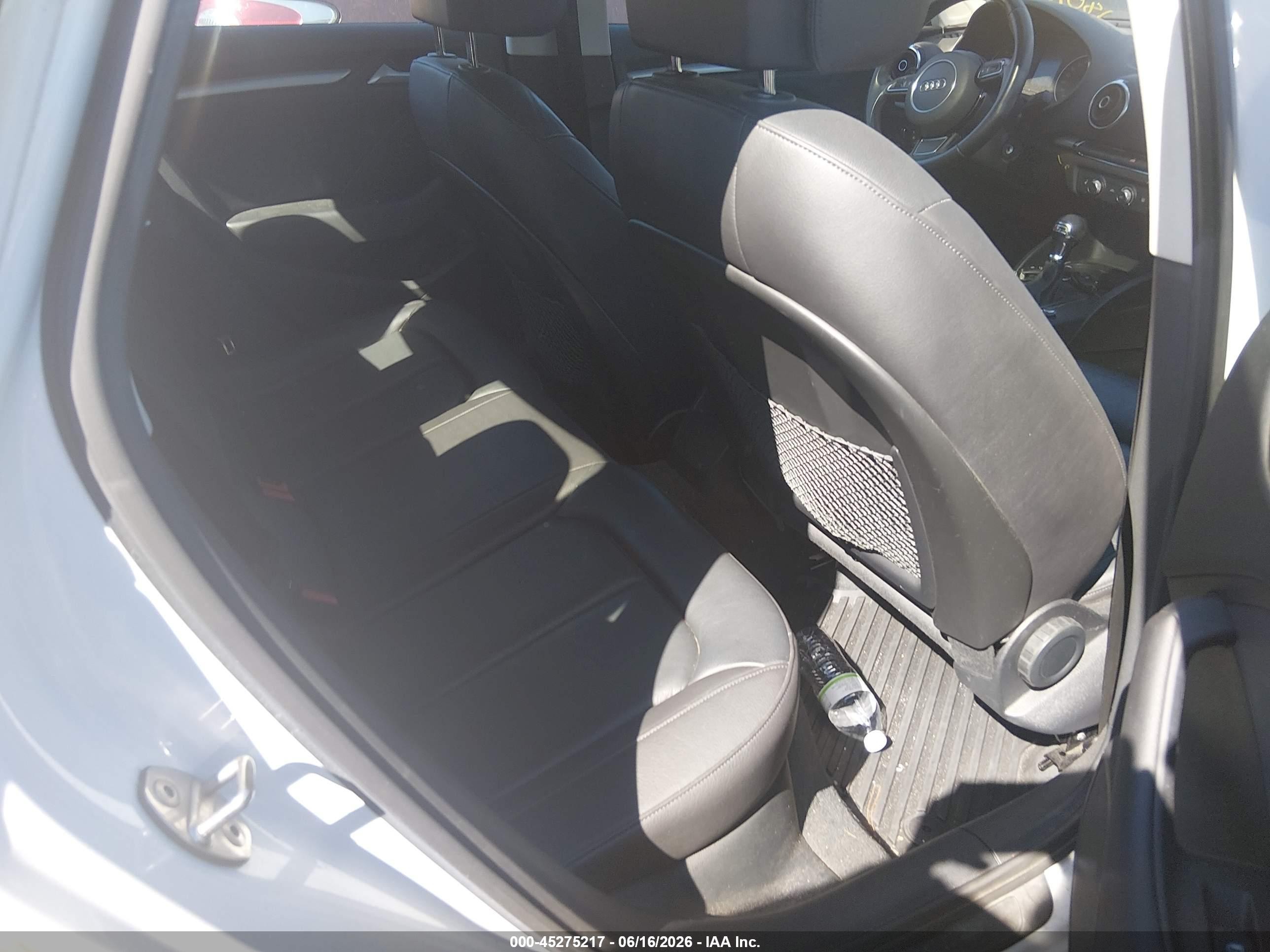2015 Audi A3 1.8t Premium Белый vin: WAUACGFF9F1006668