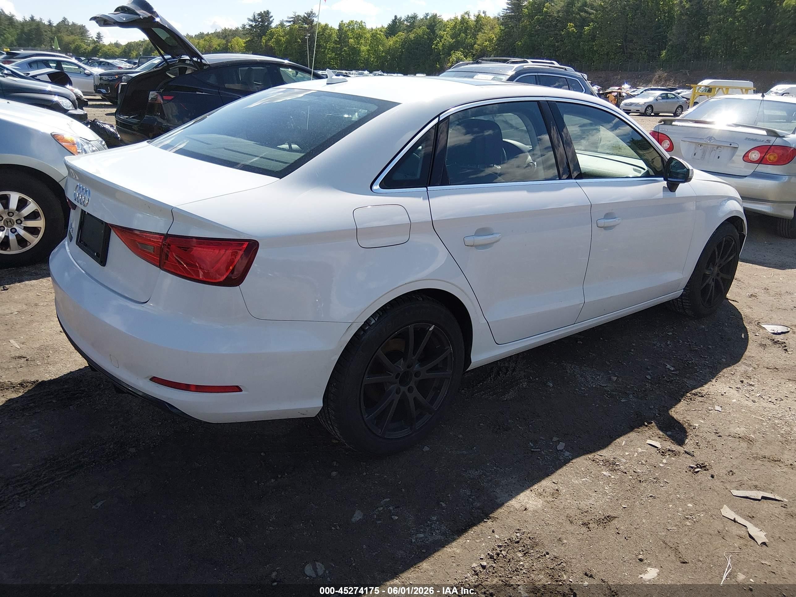 2015 Audi A3 1.8t Premium White vin: WAUACGFF9F1010865