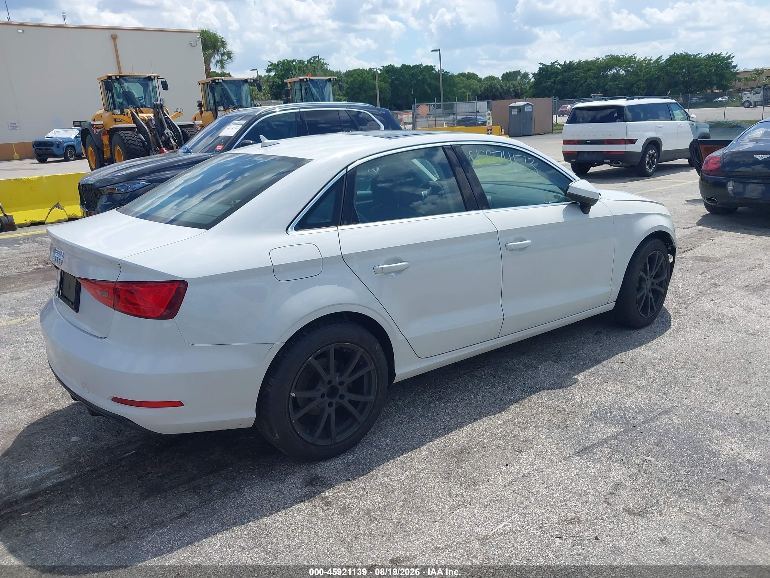 2015 Audi A3 1.8t Premium White vin: WAUACGFF9F1010865