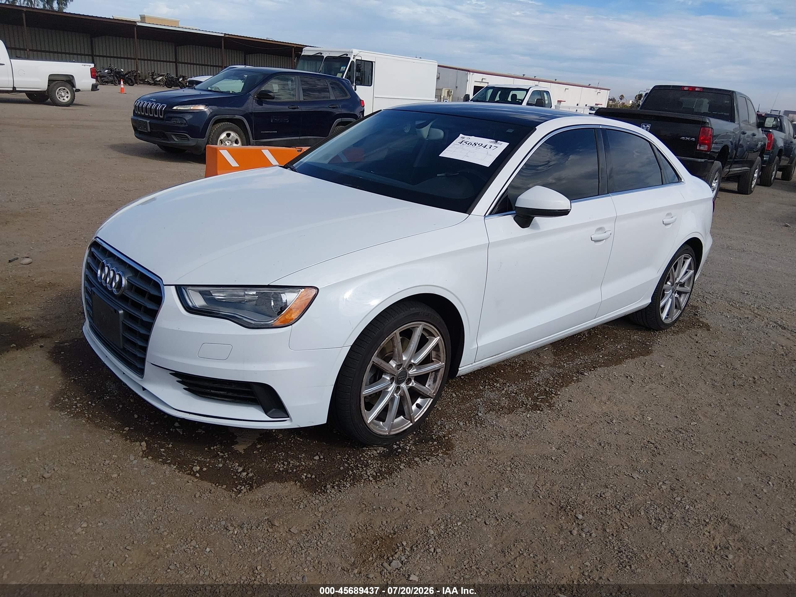 2015 Audi A3 1.8t Premium White vin: WAUACGFFXF1004959