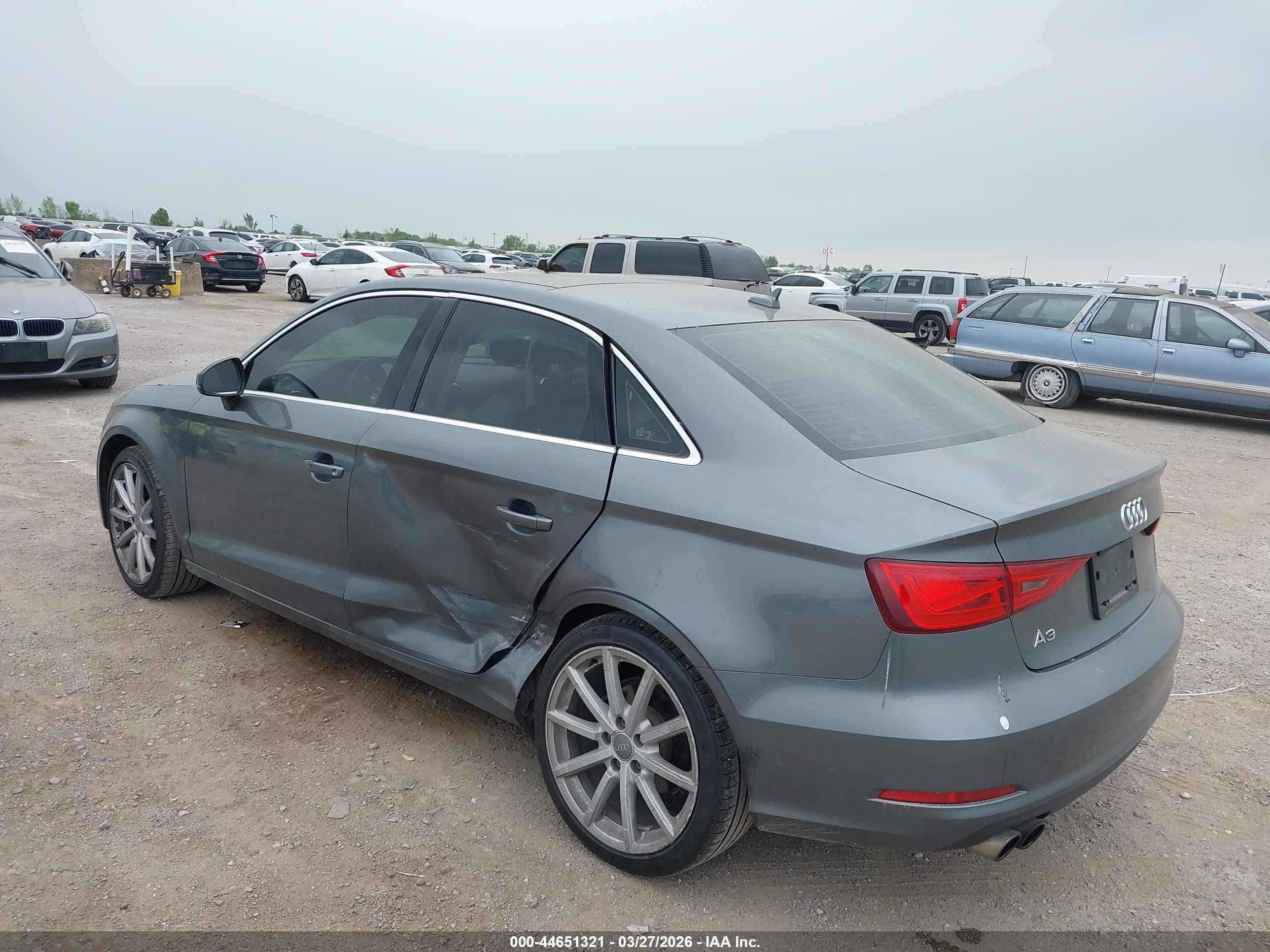2015 Audi A3 1.8t Premium Серый vin: WAUACGFFXF1023673