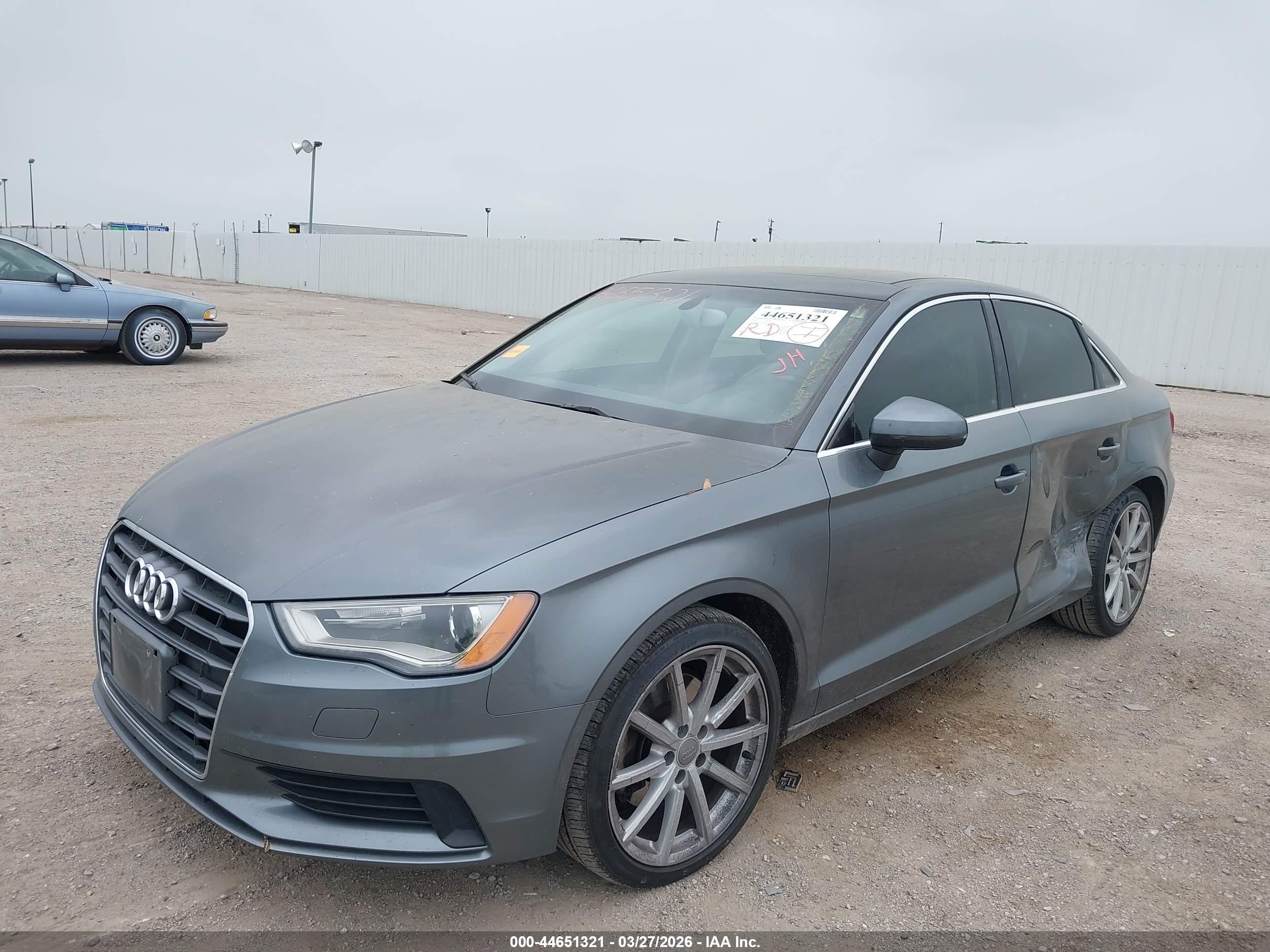 2015 Audi A3 1.8t Premium Серый vin: WAUACGFFXF1023673