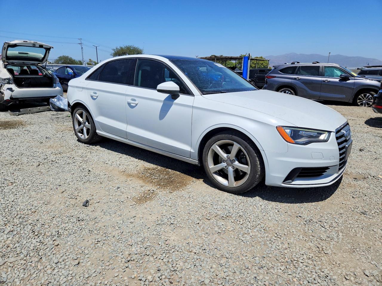 2015 Audi A3 Premium White vin: WAUACGFFXF1091679