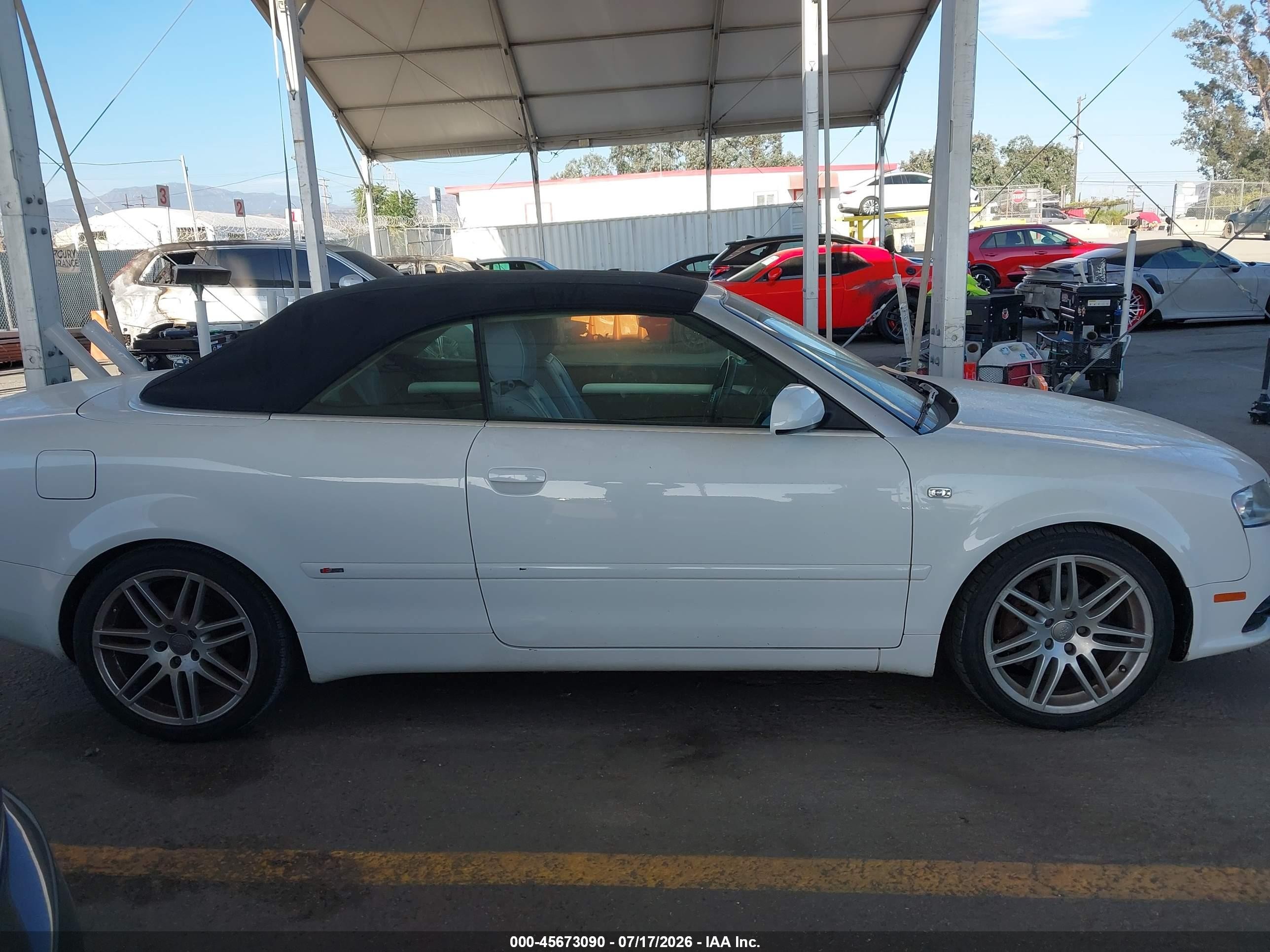 2009 Audi A4 2.0t Special Edition White vin: WAUAF48H39K011867