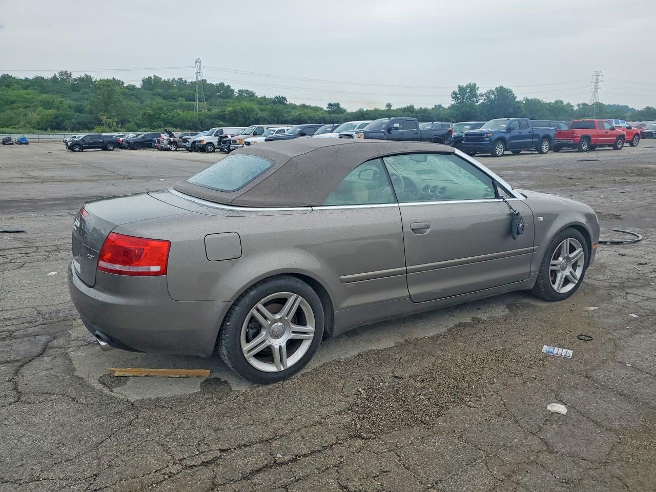 2008 Audi A4 2.0t Cabriolet Beige vin: WAUAF48H68K015622