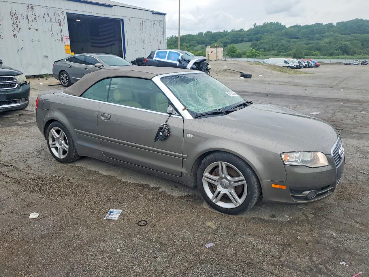 2008 Audi A4 2.0t Cabriolet Beige vin: WAUAF48H68K015622