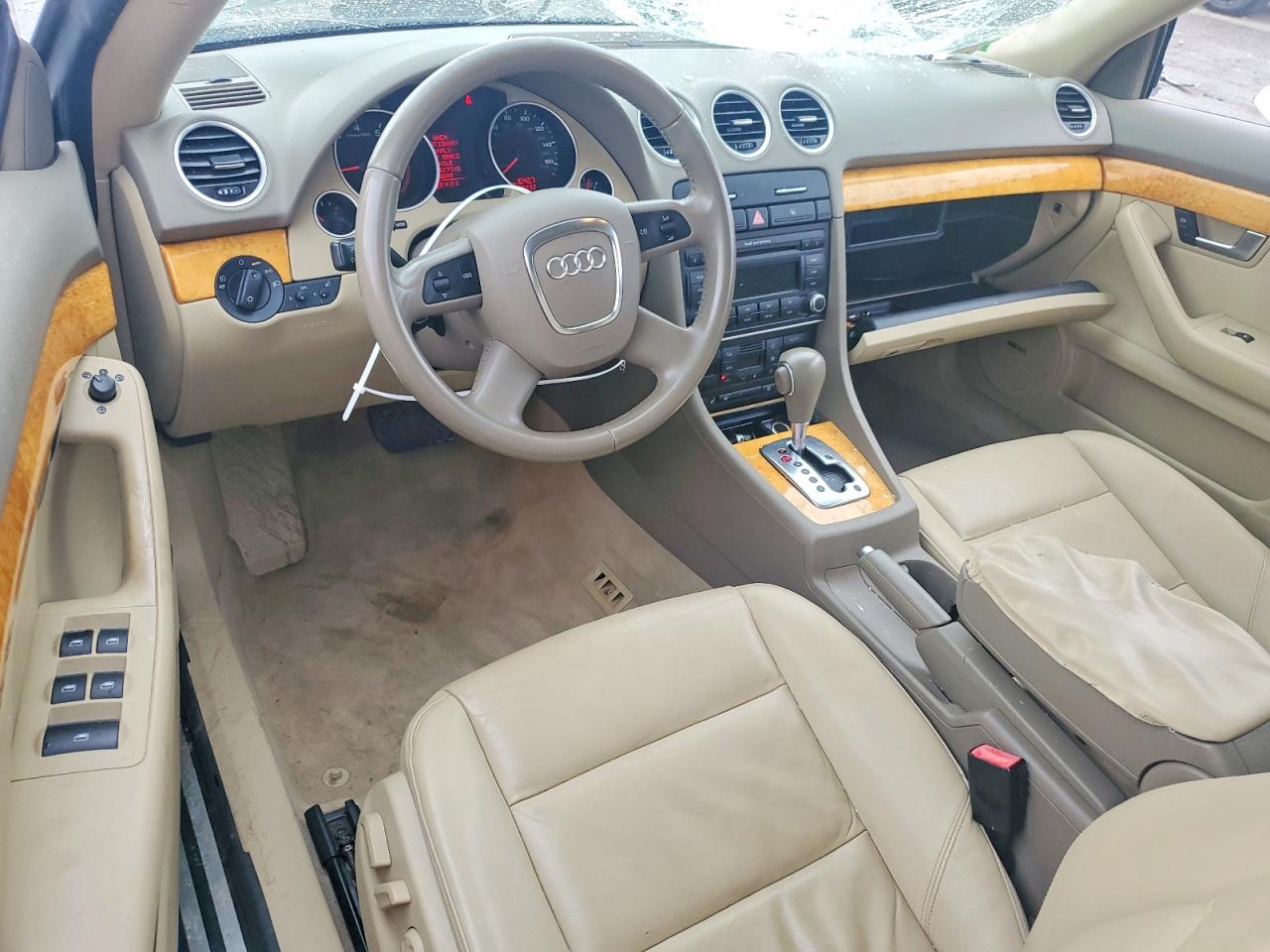 2008 Audi A4 2.0t Cabriolet Beige vin: WAUAF48H68K015622