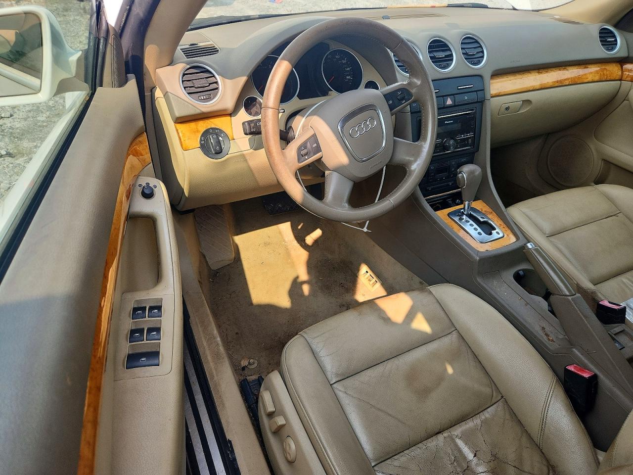 2008 Audi A4 2.0t Cabriolet White vin: WAUAF48H68K015703