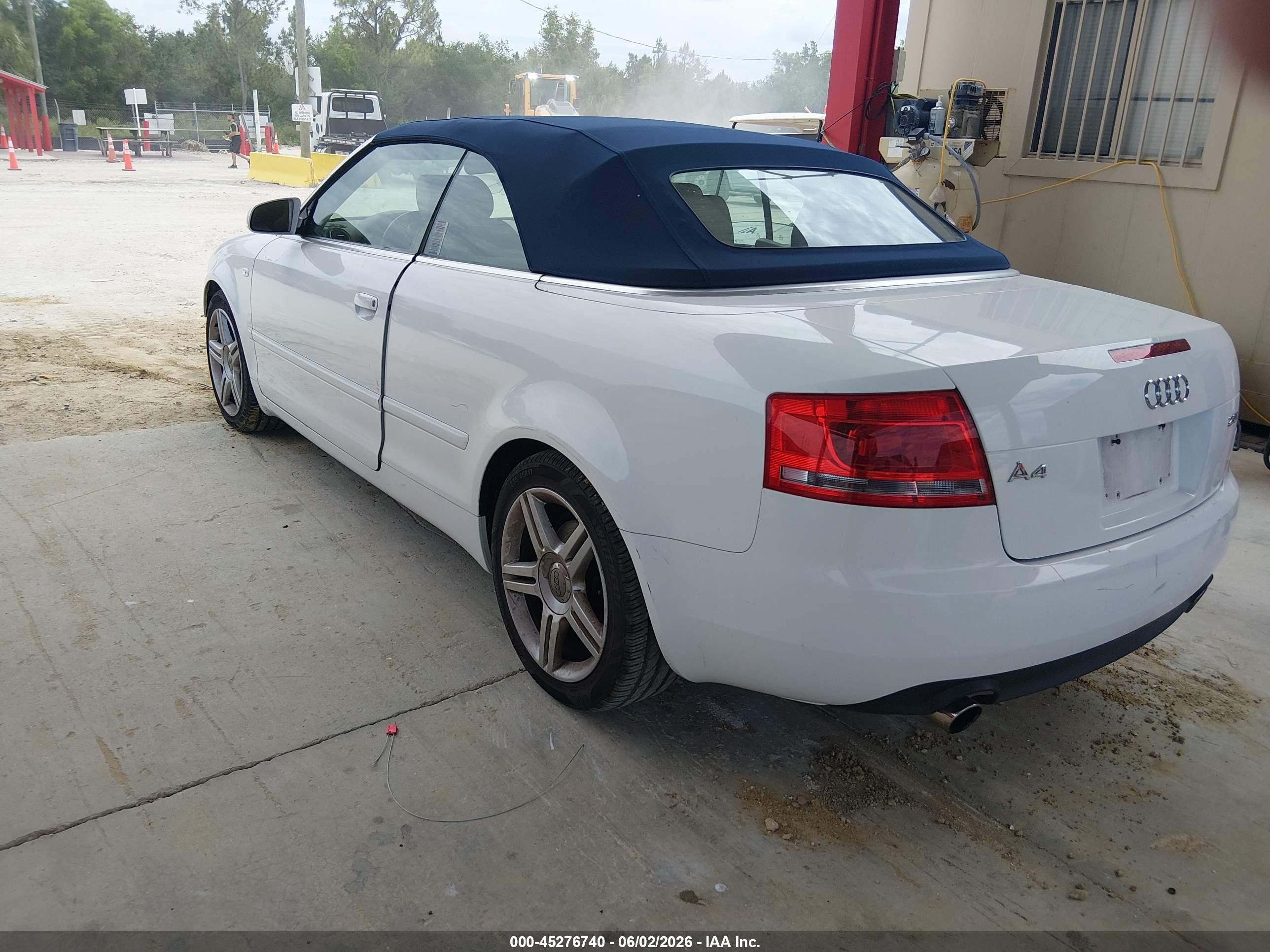 2007 Audi A4 2.0t White vin: WAUAF48H77K017782