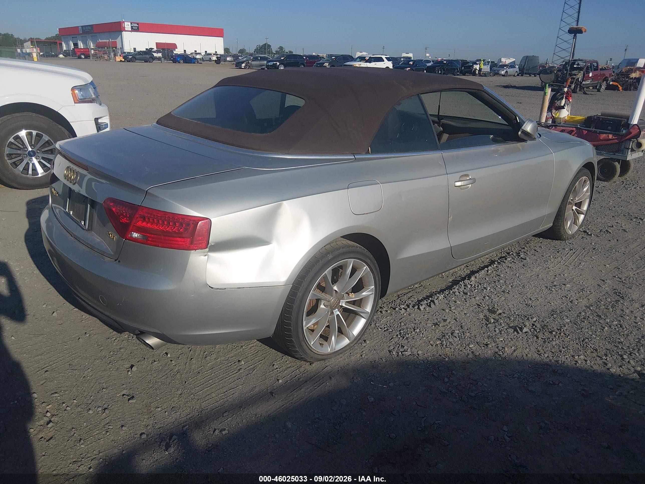 2013 Audi A5 2.0t Premium Silver vin: WAUAFAFH0DN015027