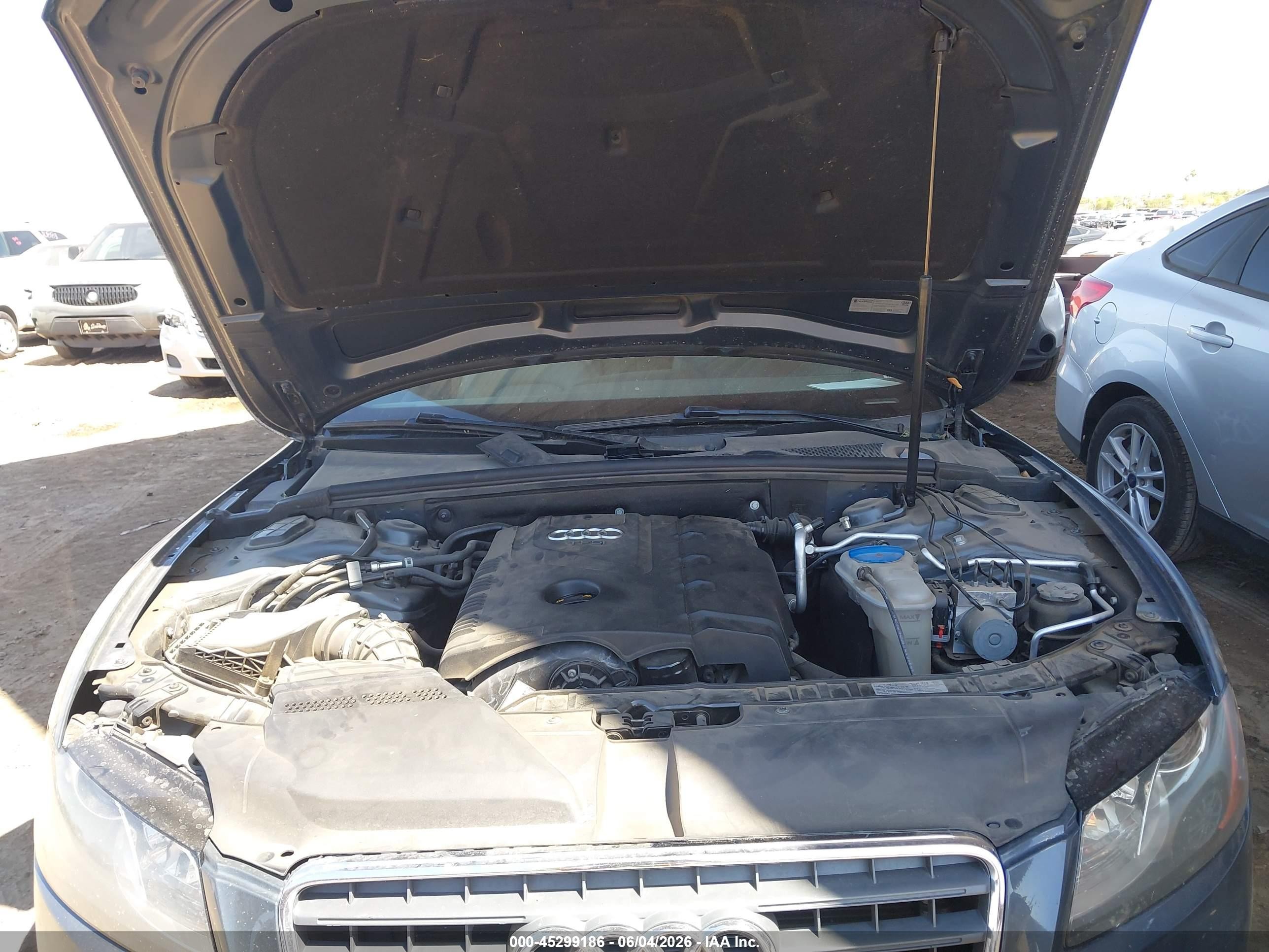 2010 Audi A5 2.0t Premium Gray vin: WAUAFAFH3AN013591
