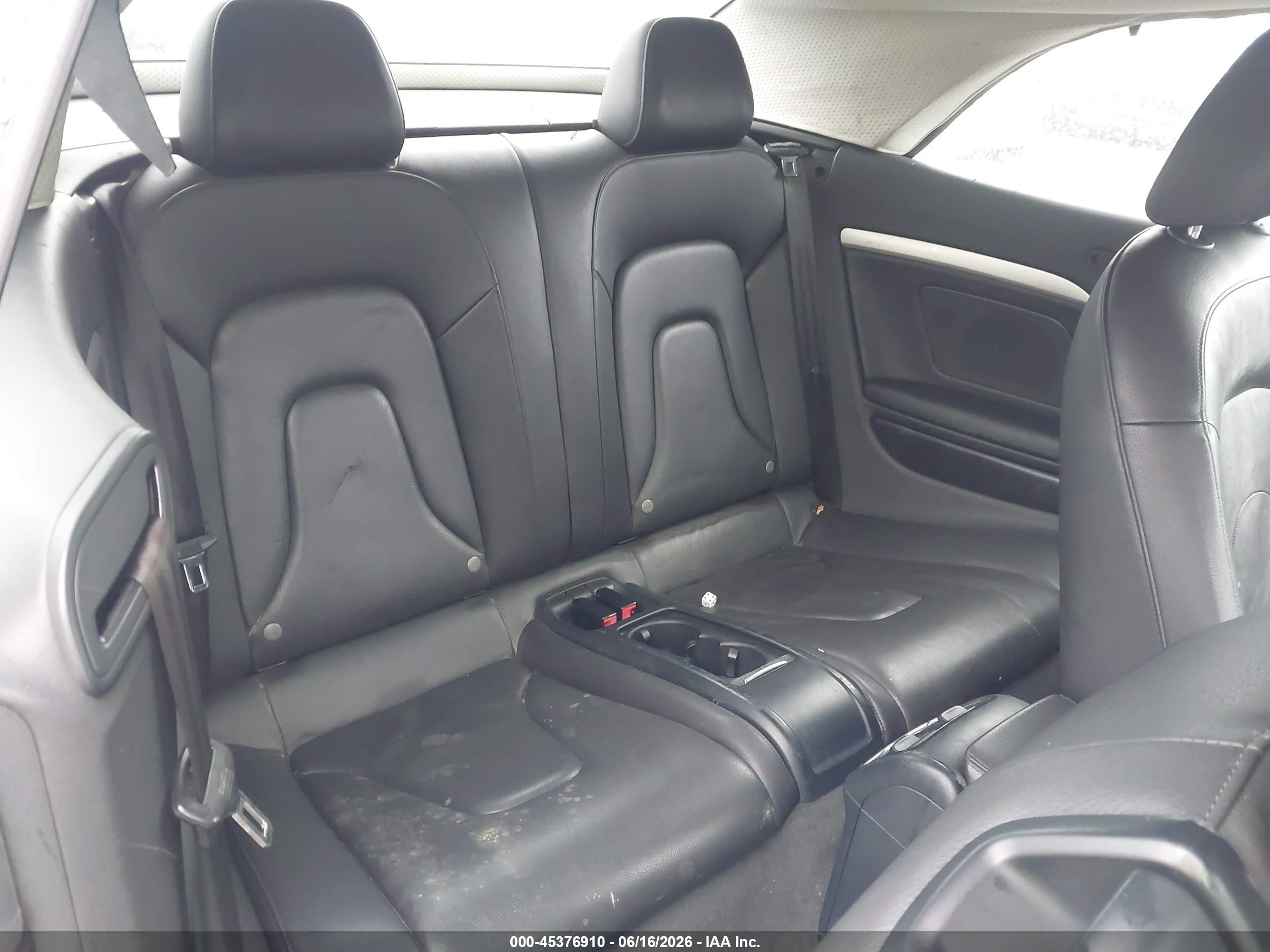 2014 Audi A5 2.0t Premium Black vin: WAUAFAFH6EN004065