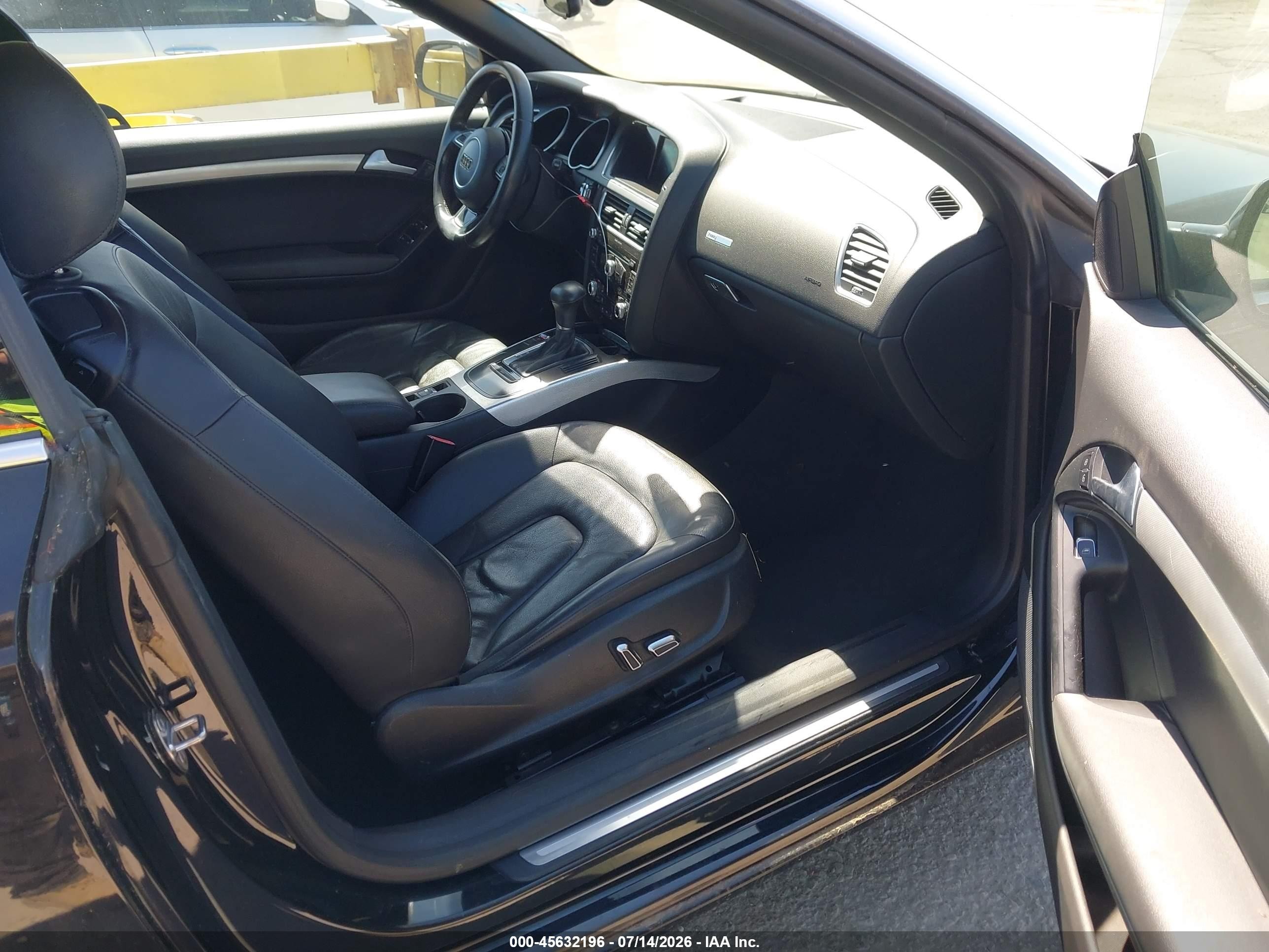 2014 Audi A5 2.0t Premium Black vin: WAUAFAFH9EN006831