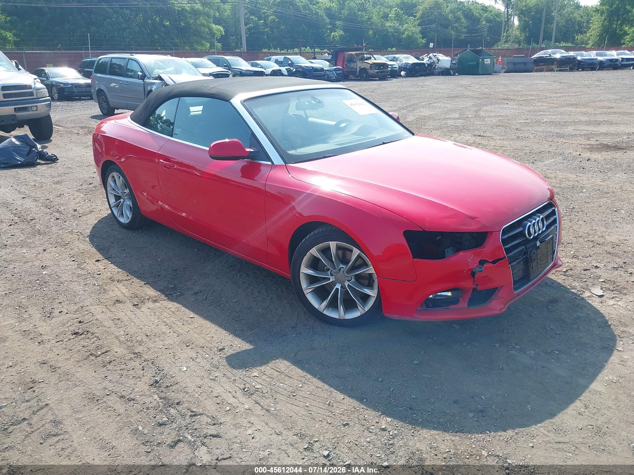 2013 Audi A5 2.0t Premium Red vin: WAUAFAFHXDN012085