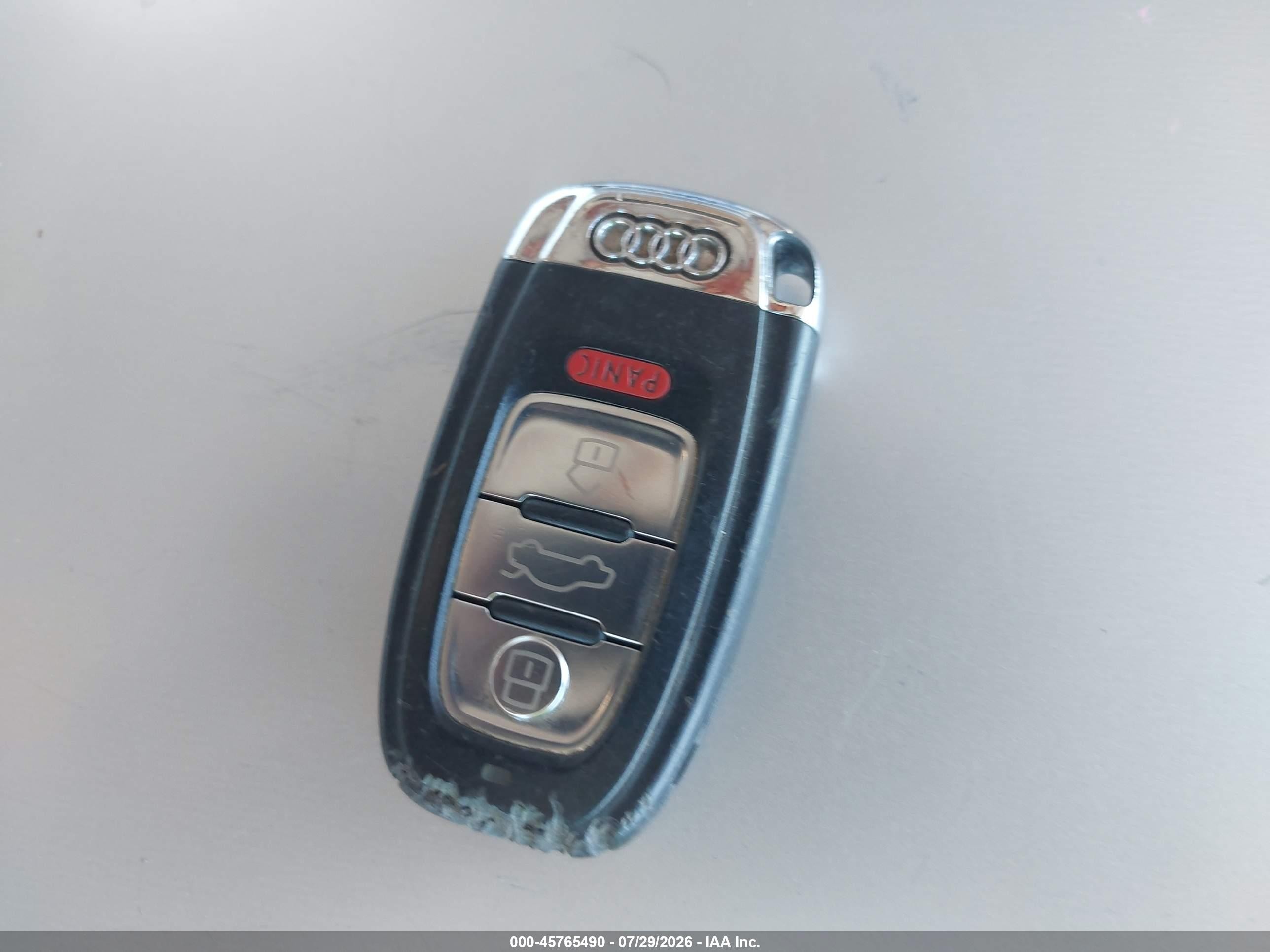 2011 Audi A4 2.0t Premium White vin: WAUAFAFL0BN010041
