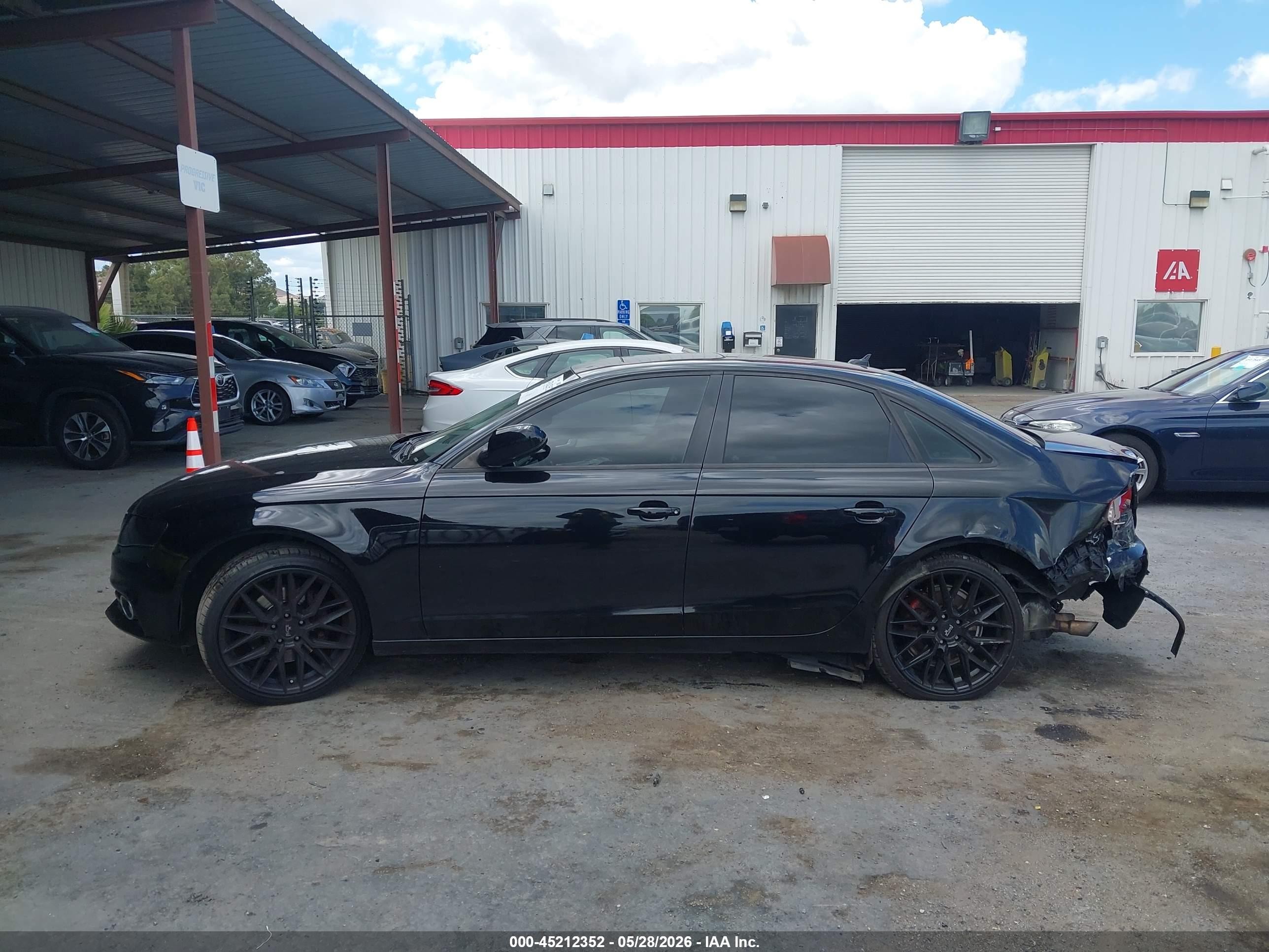 2011 Audi A4 2.0t Premium Black vin: WAUAFAFL0BN056386