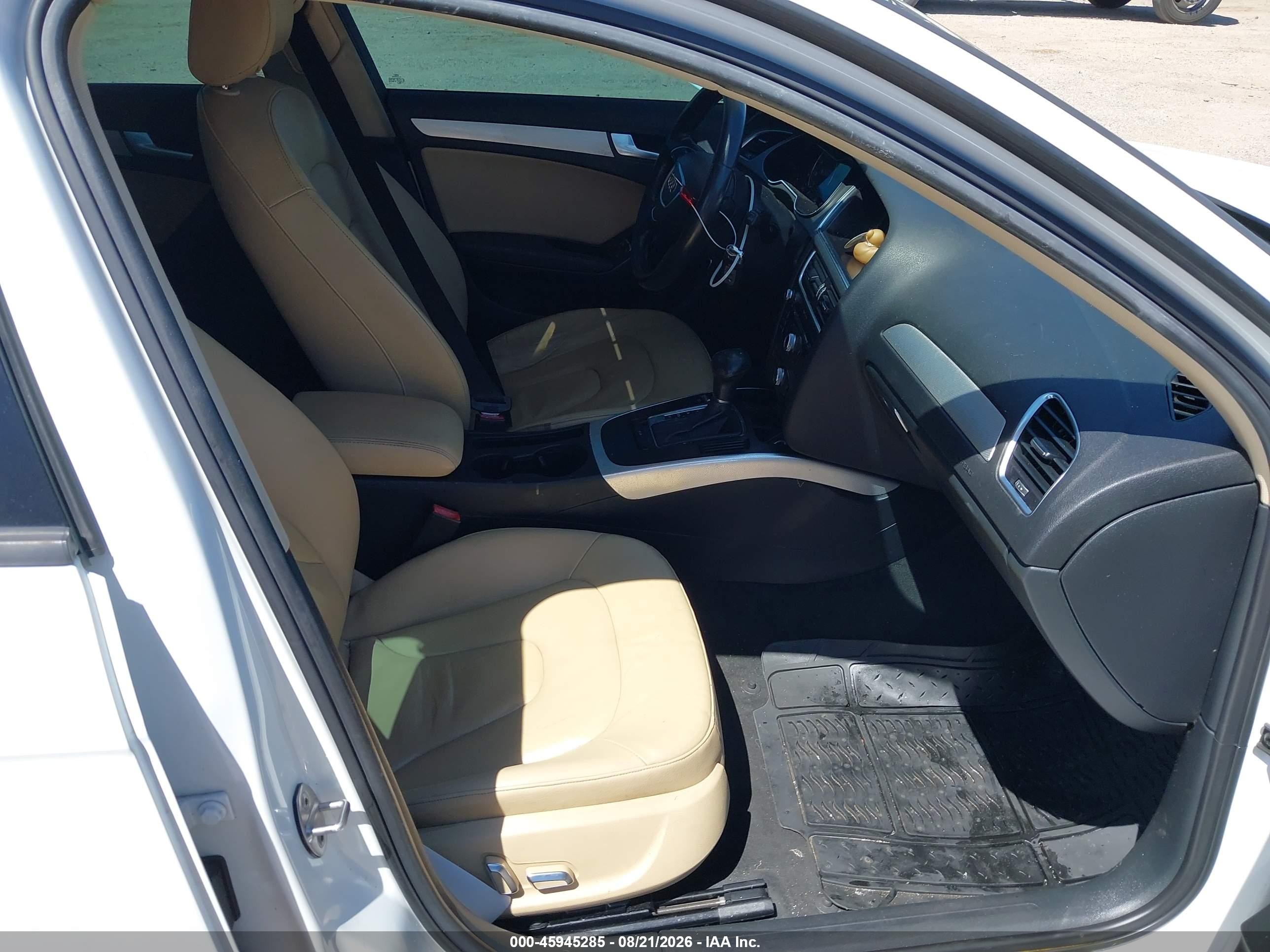 2014 Audi A4 2.0t Premium White vin: WAUAFAFL0EN005264
