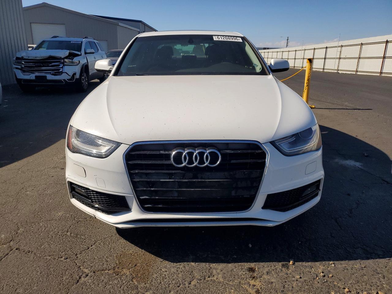 2014 Audi A4 Premium White vin: WAUAFAFL0EN018869