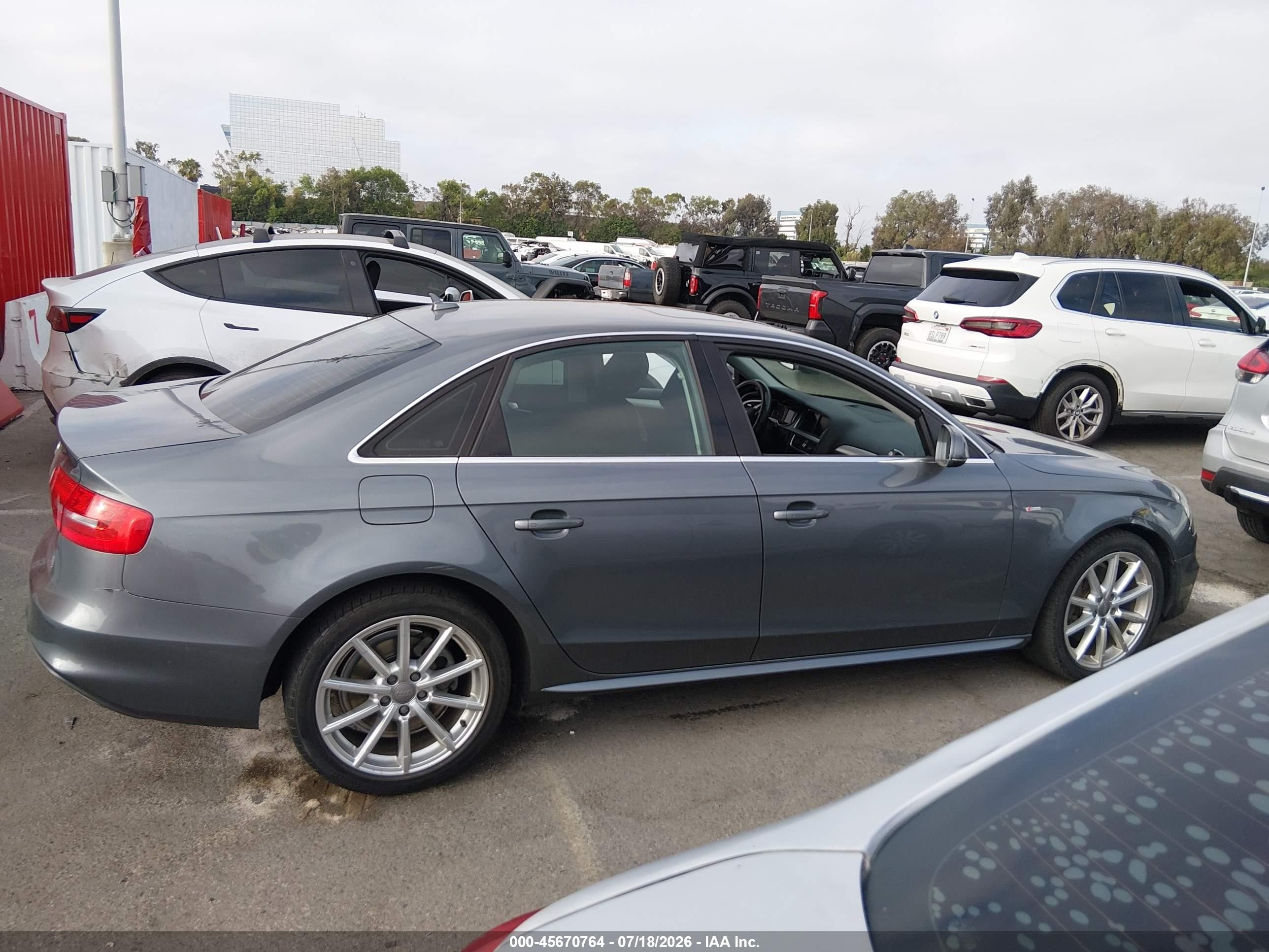 2015 Audi A4 2.0t Premium Gray vin: WAUAFAFL0FN010997