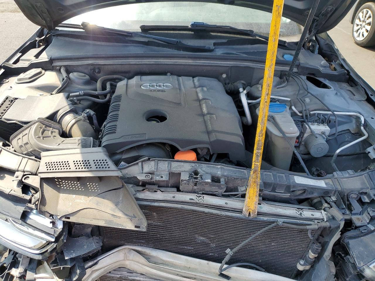 2015 Audi A4 Premium Серый vin: WAUAFAFL0FN034295