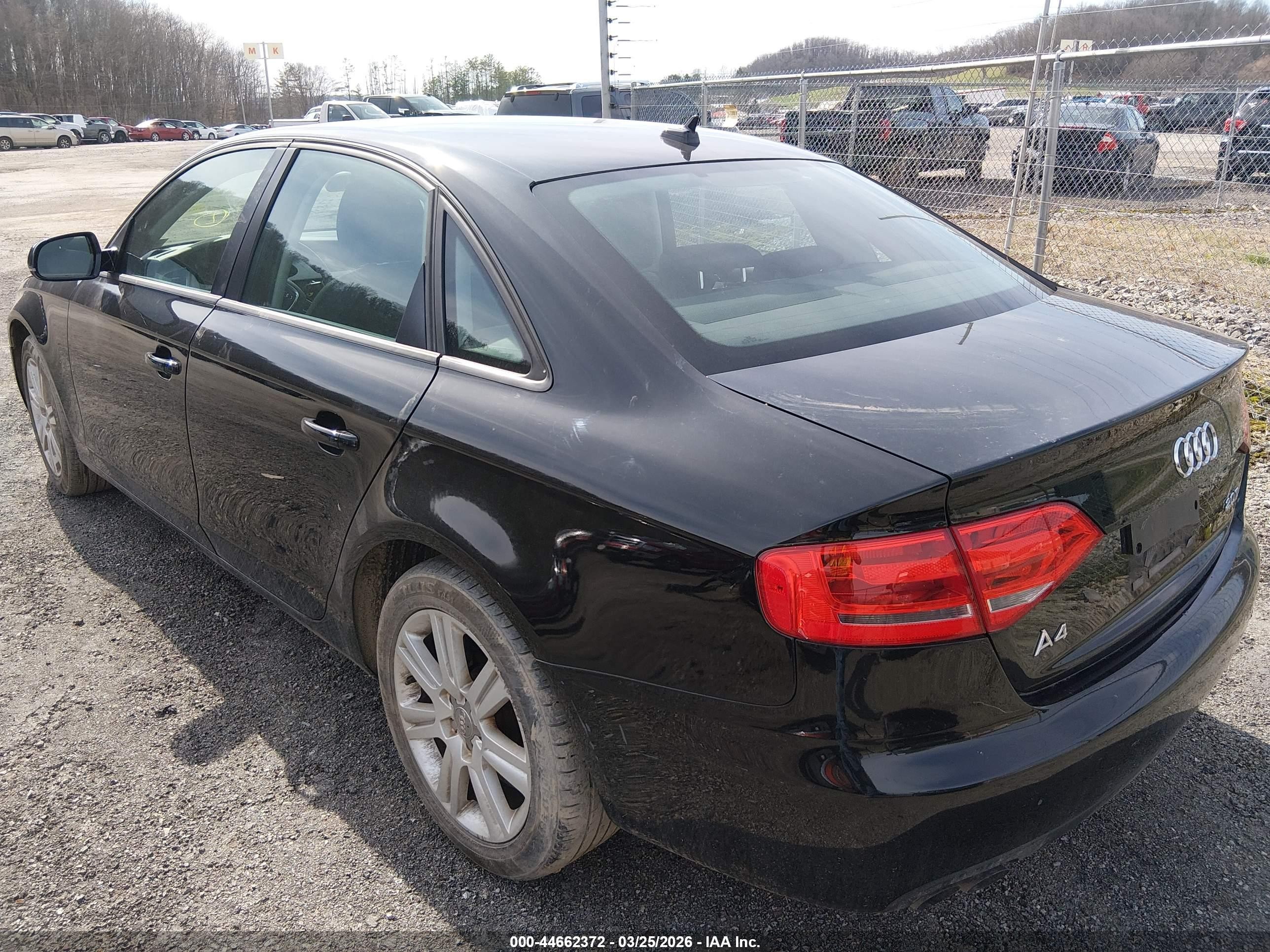 2010 Audi A4 2.0t Premium Черный vin: WAUAFAFL1AN047307