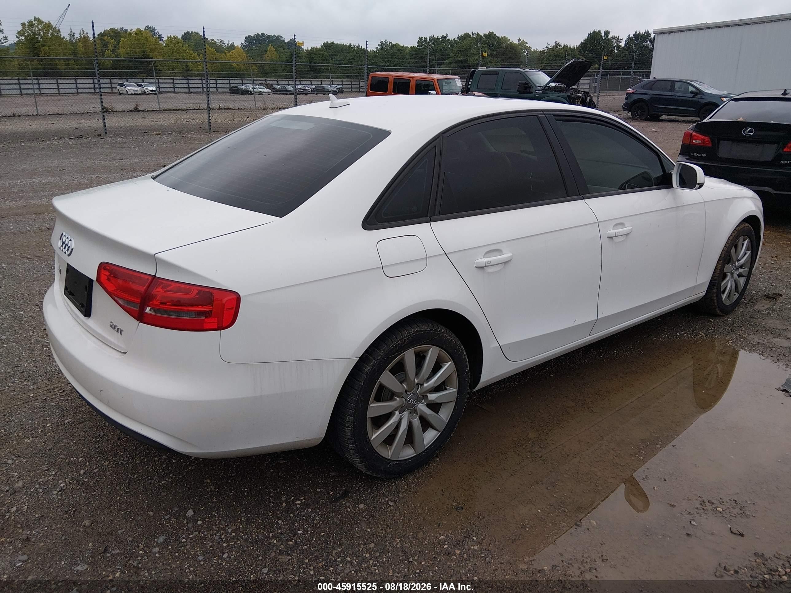 2013 Audi A4 2.0t Premium White vin: WAUAFAFL1DA149704