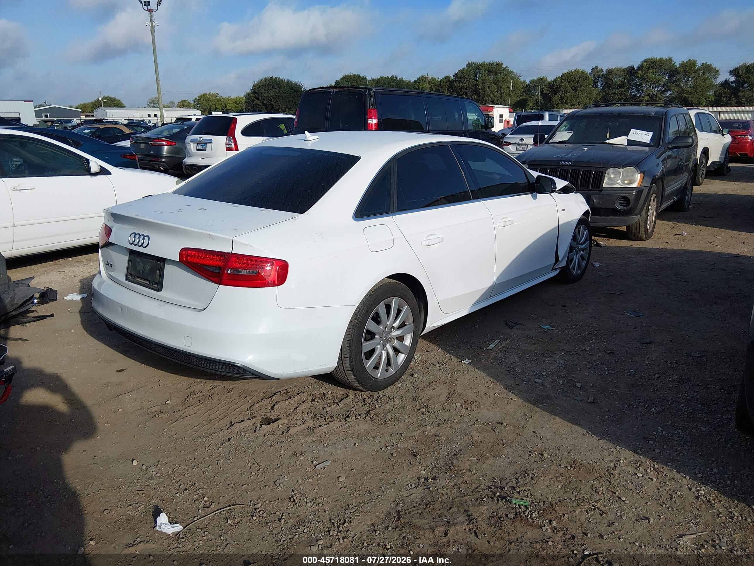 2015 Audi A4 2.0t Premium White vin: WAUAFAFL1FA027332