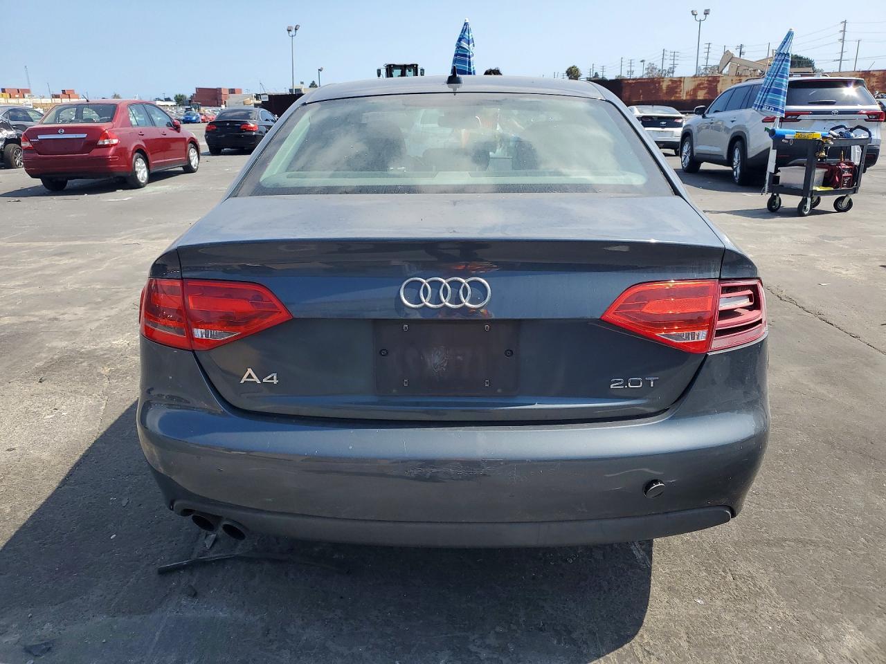 2011 Audi A4 Premium Gray vin: WAUAFAFL2BN056101
