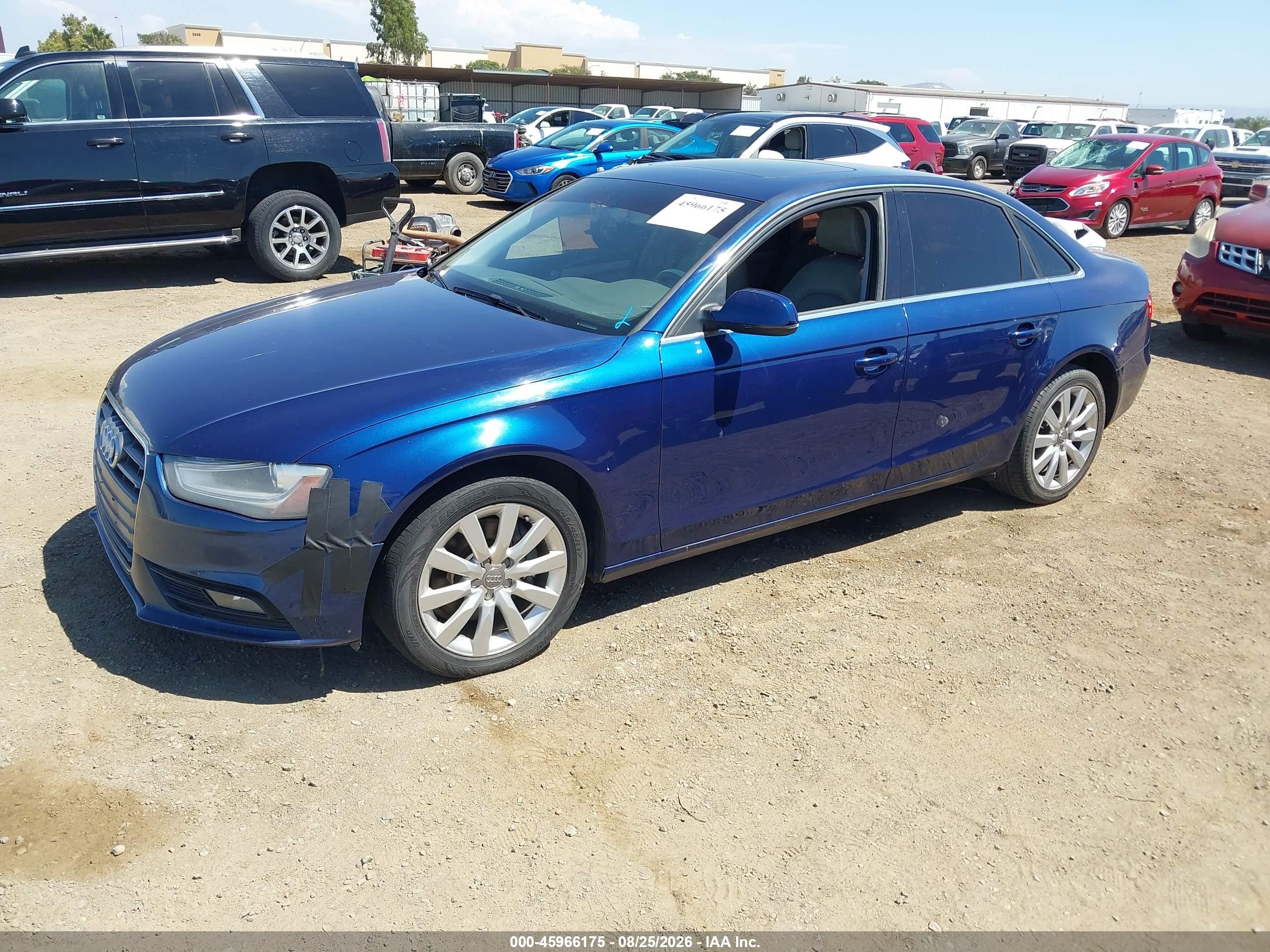 2013 Audi A4 2.0t Premium Blue vin: WAUAFAFL2DA180122