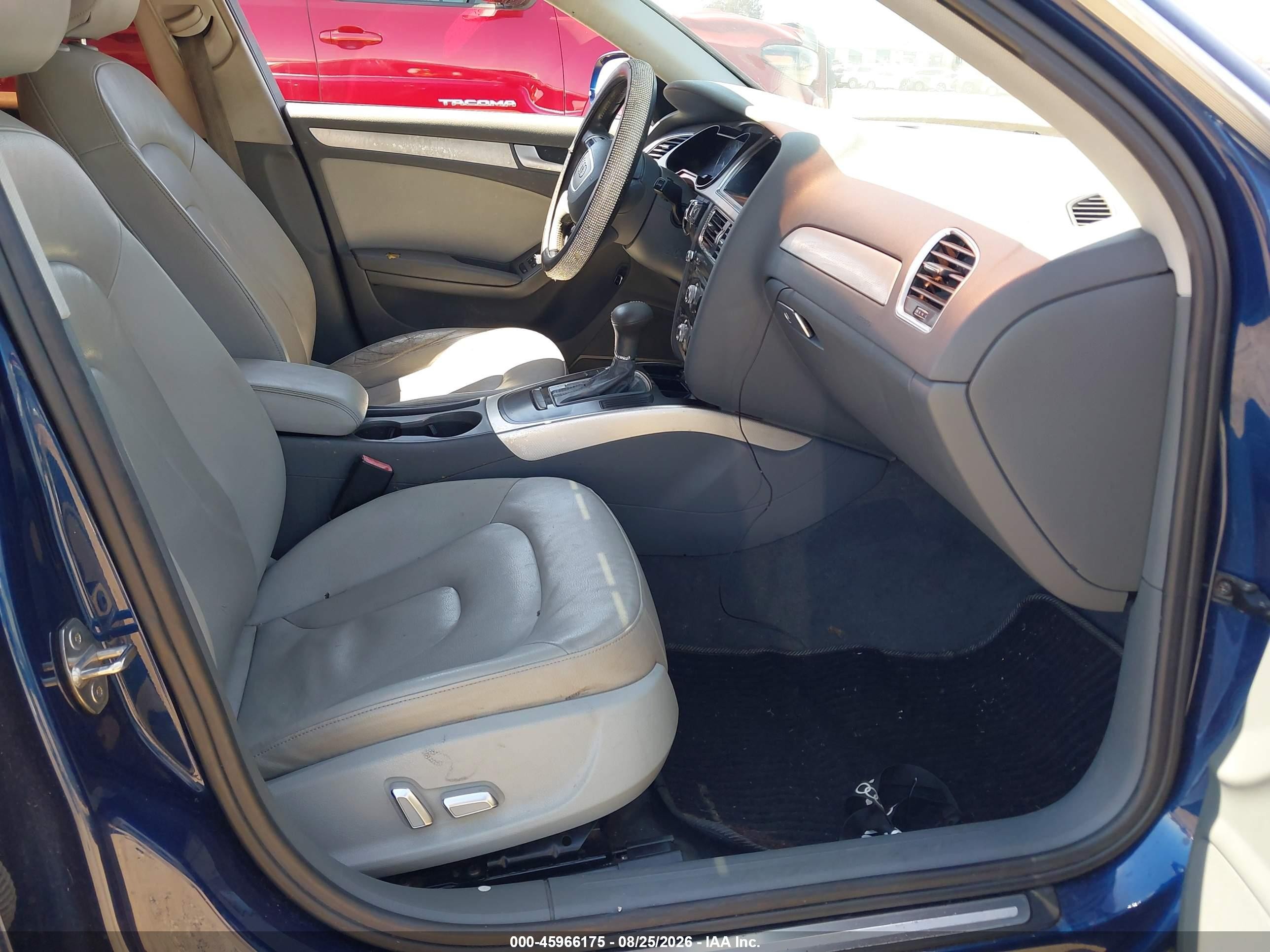 2013 Audi A4 2.0t Premium Blue vin: WAUAFAFL2DA180122