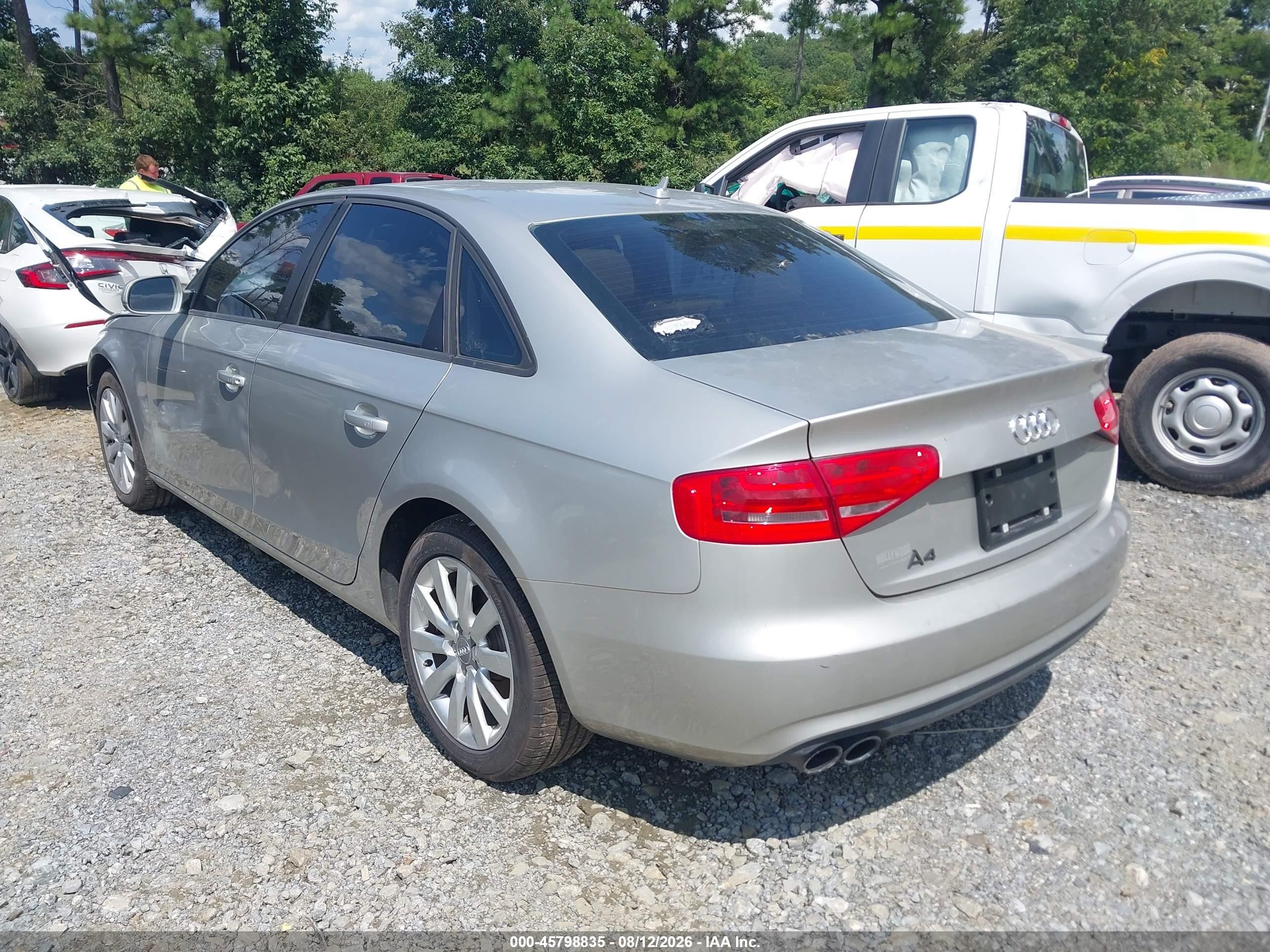 2014 Audi A4 2.0t Premium Silver vin: WAUAFAFL2EN000597