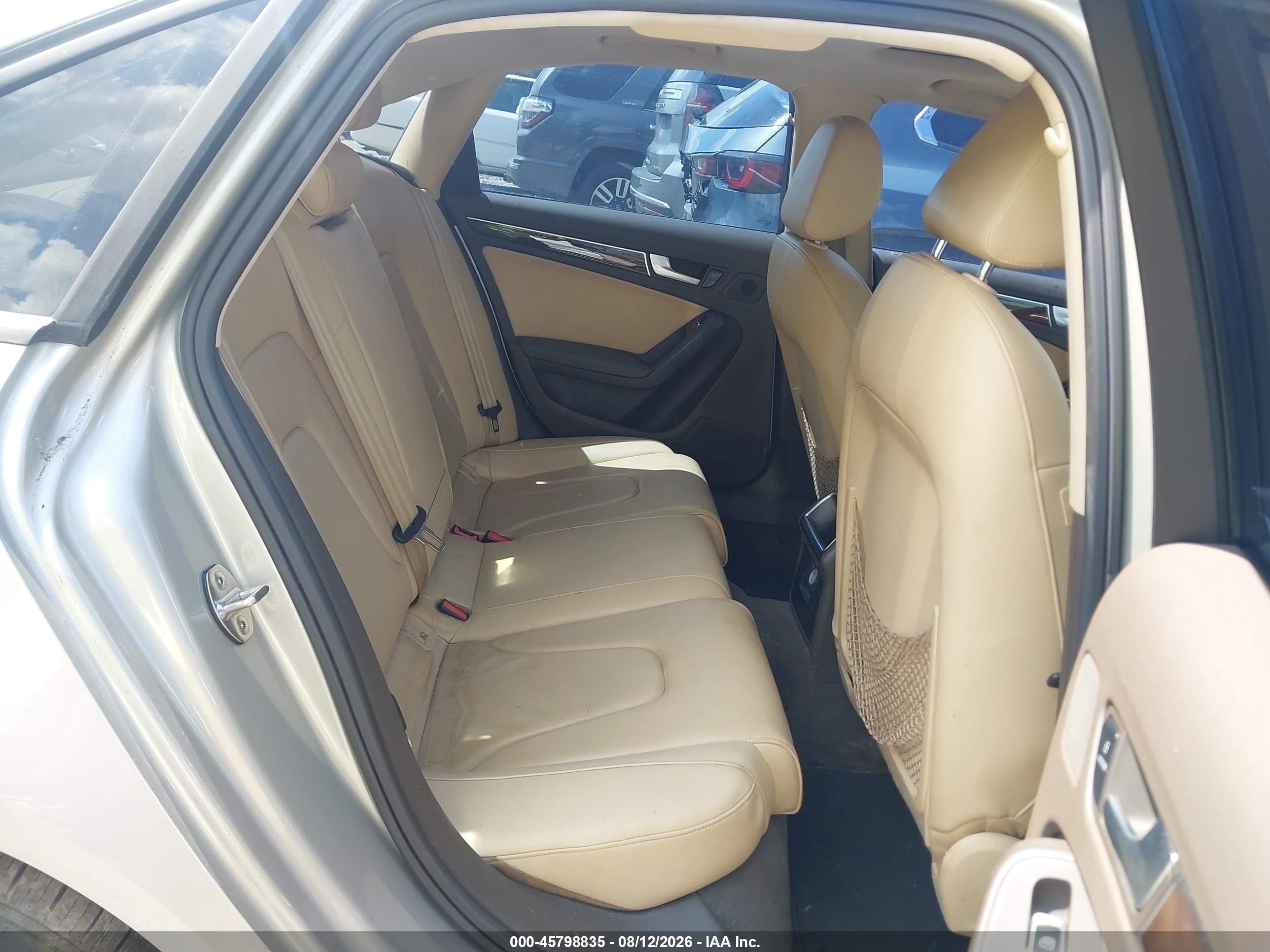 2014 Audi A4 2.0t Premium Silver vin: WAUAFAFL2EN000597