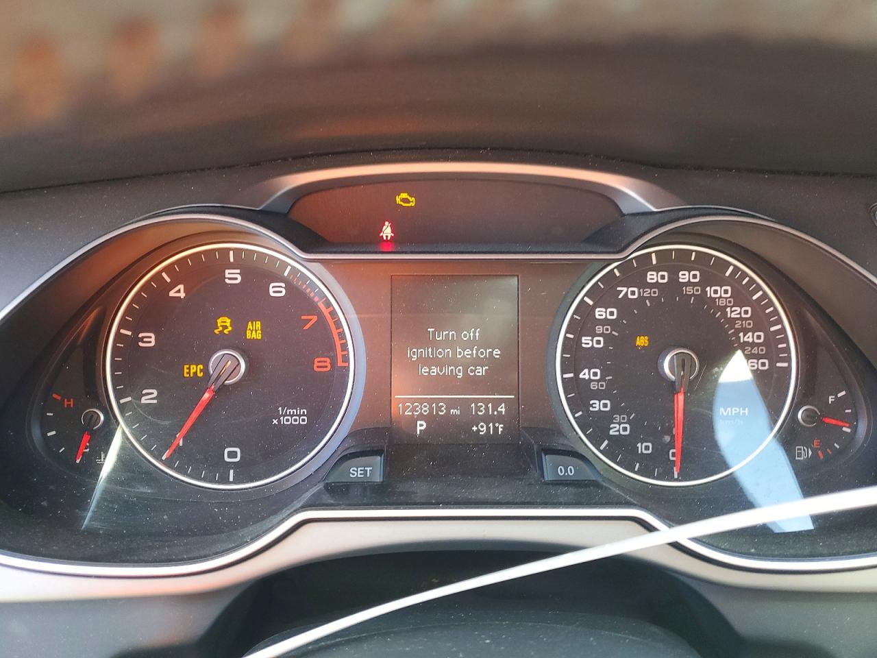 2014 Audi A4 Premium Черный vin: WAUAFAFL2EN004794