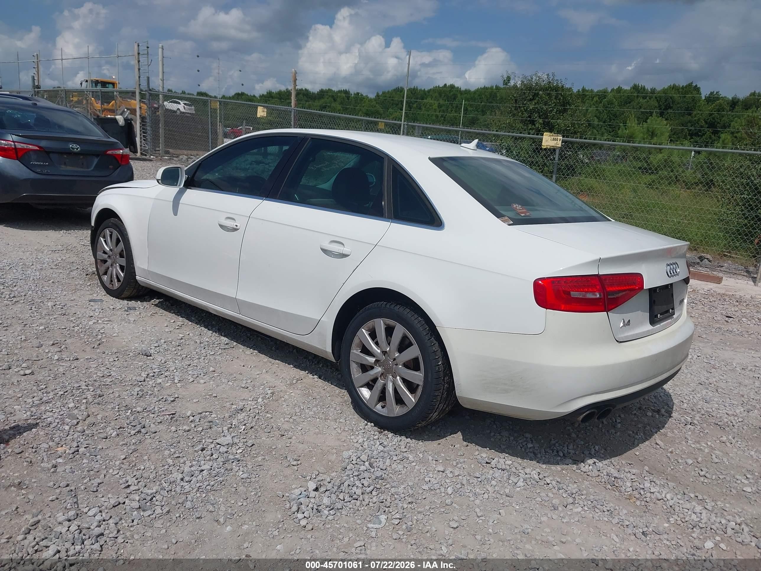 2013 Audi A4 2.0t Premium White vin: WAUAFAFL3DA045263