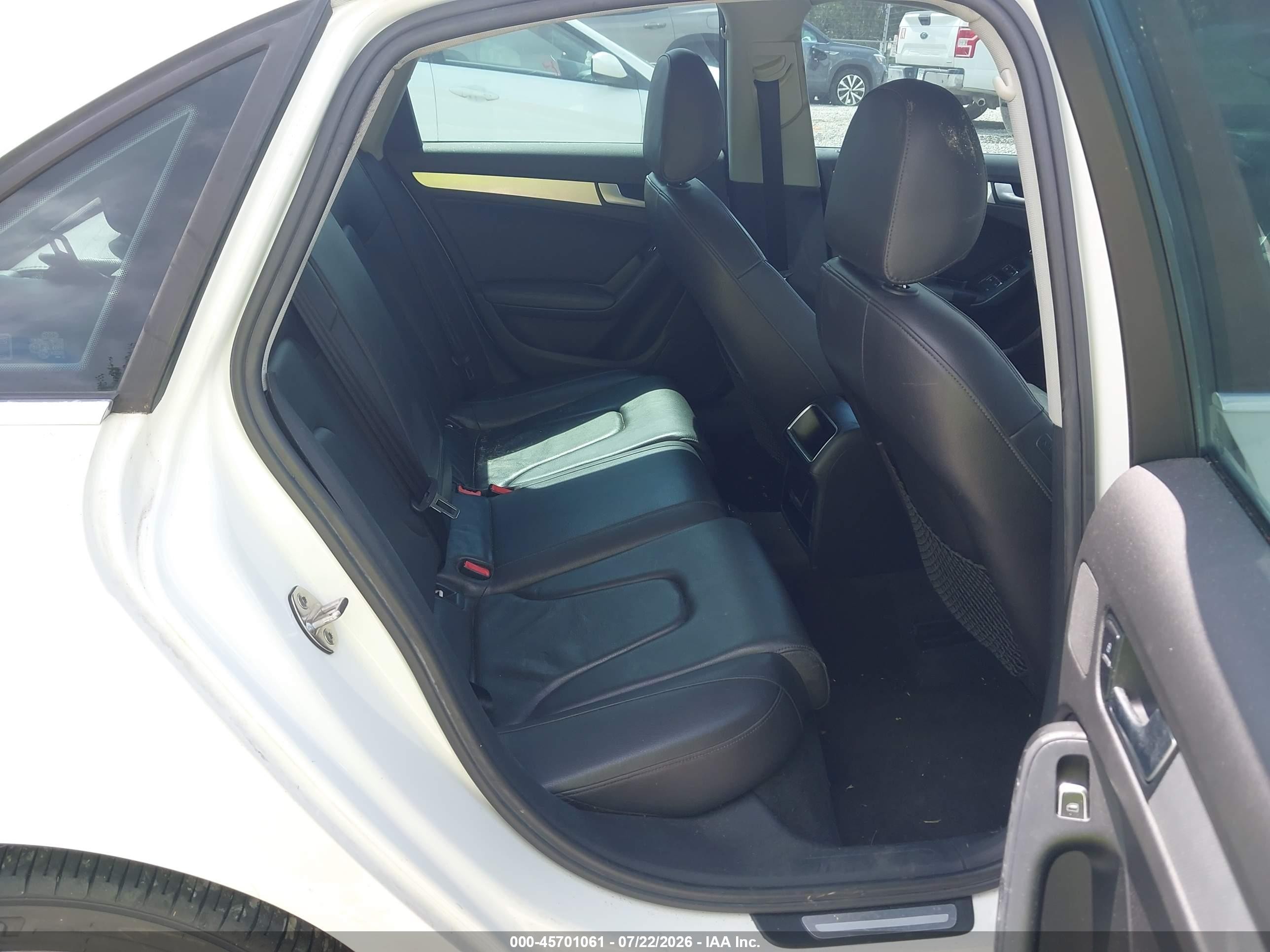 2013 Audi A4 2.0t Premium White vin: WAUAFAFL3DA045263