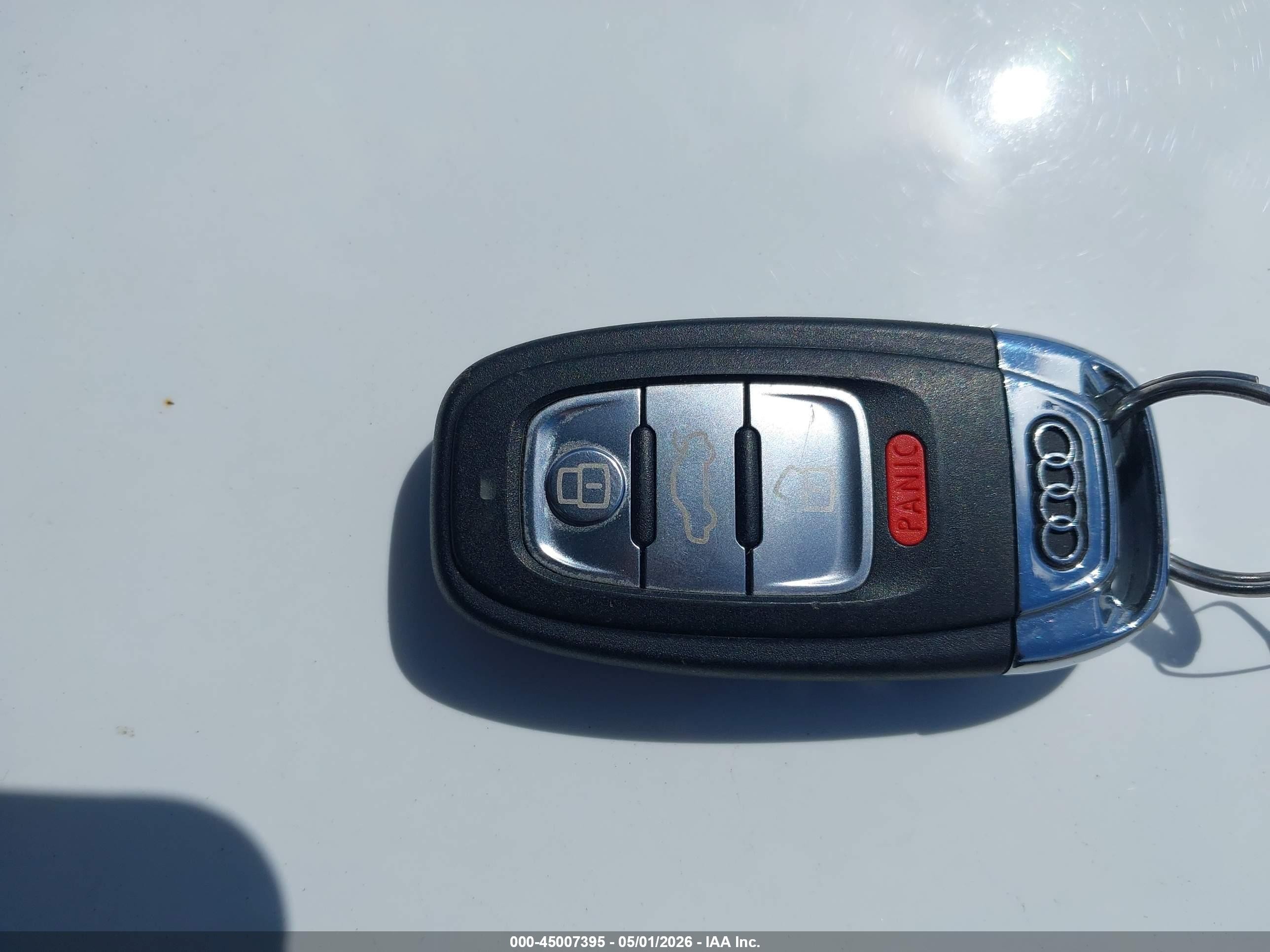 2013 Audi A4 2.0t Premium White vin: WAUAFAFL3DN024602