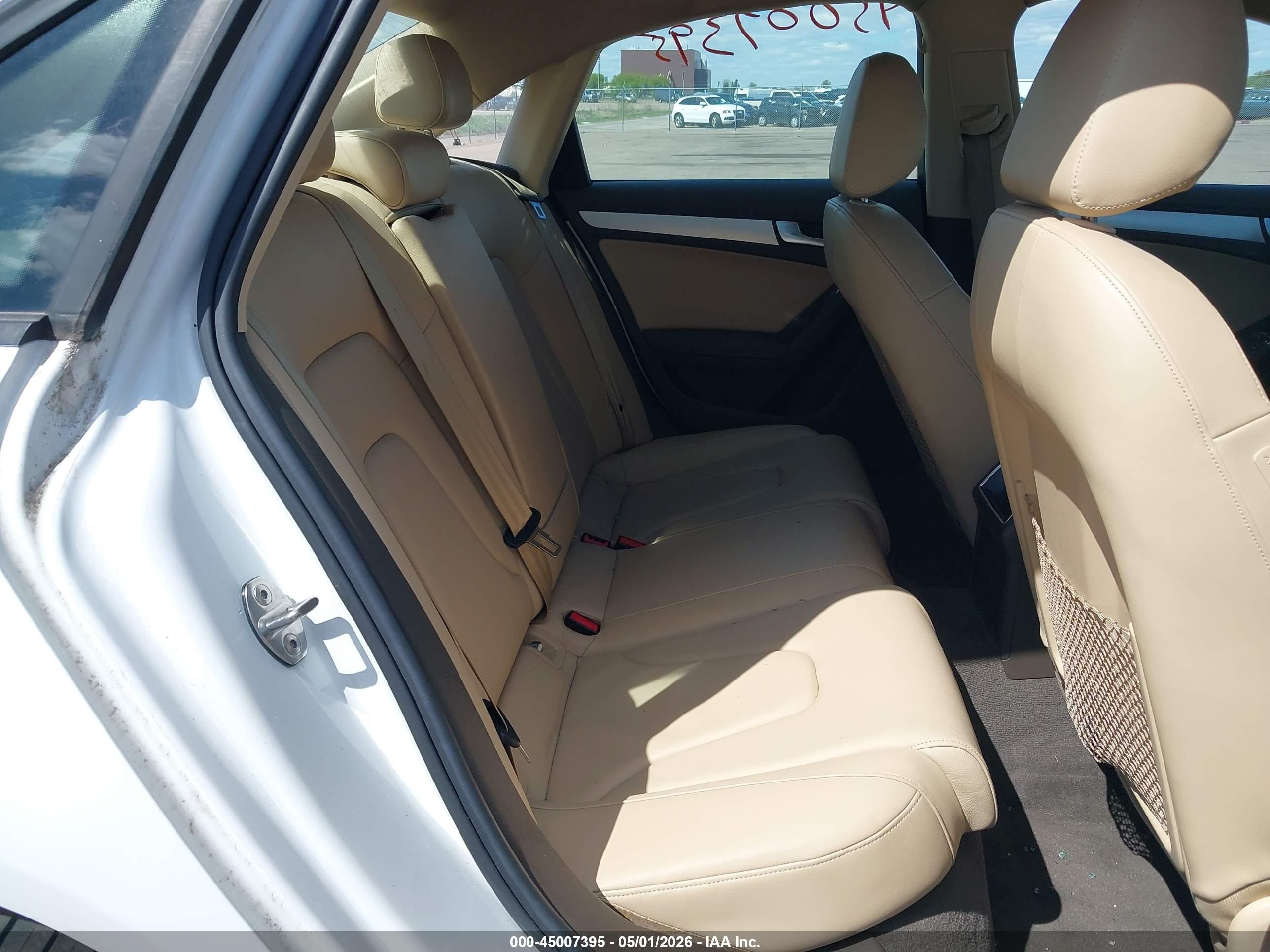 2013 Audi A4 2.0t Premium White vin: WAUAFAFL3DN024602