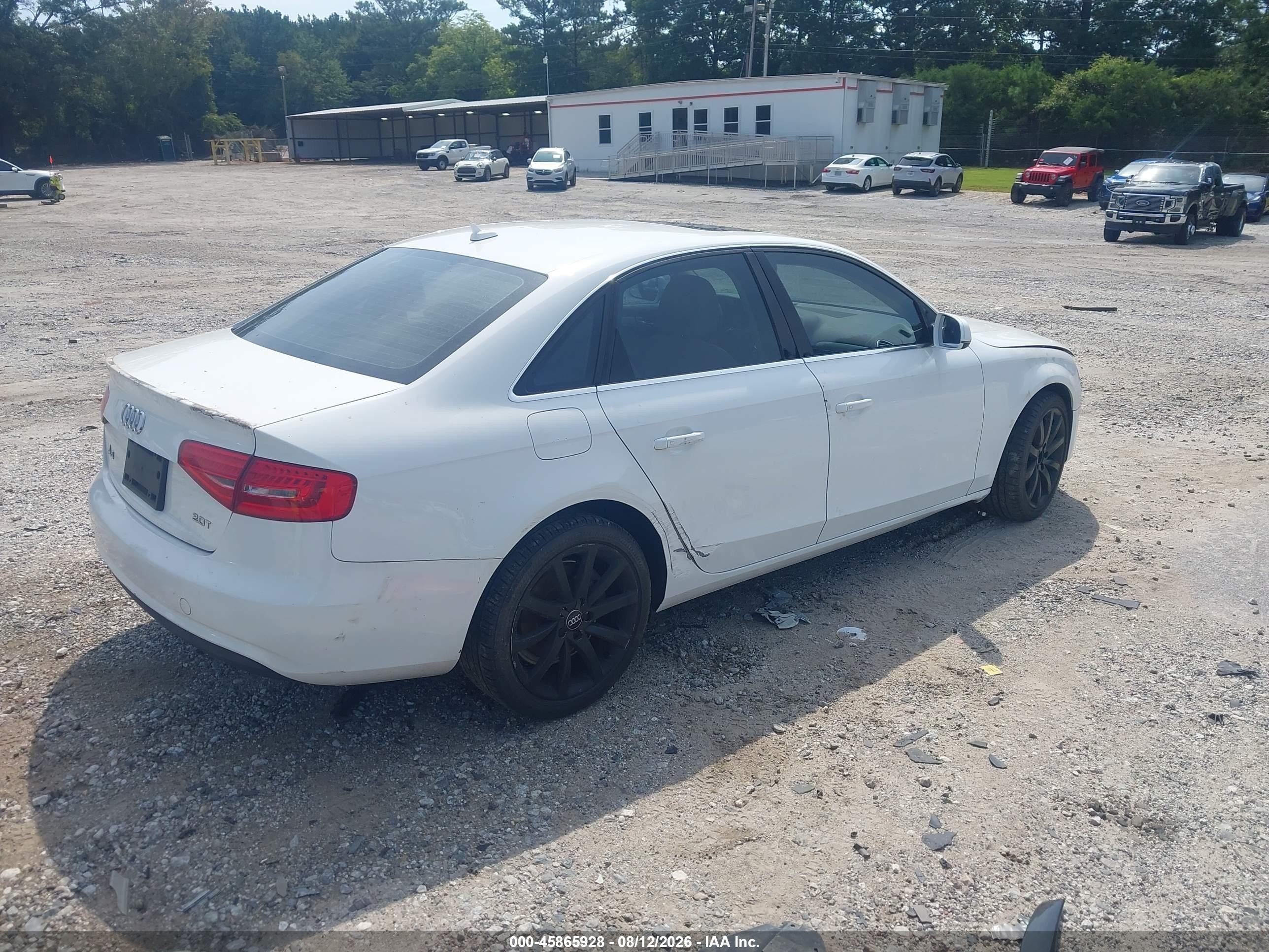2013 Audi A4 2.0t Premium White vin: WAUAFAFL3DN049483