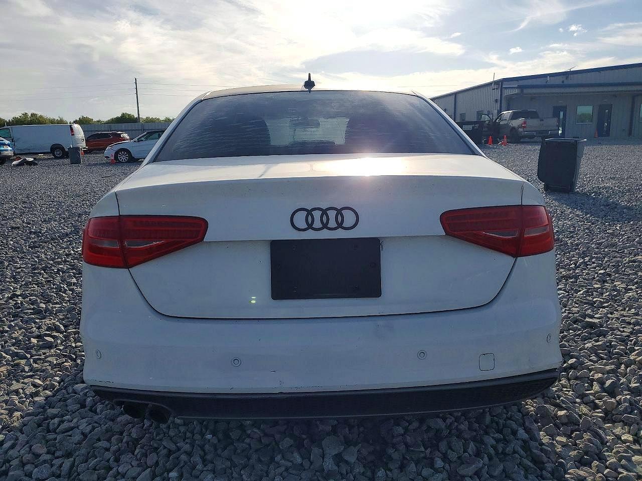2014 Audi A4 Premium White vin: WAUAFAFL3EN015769