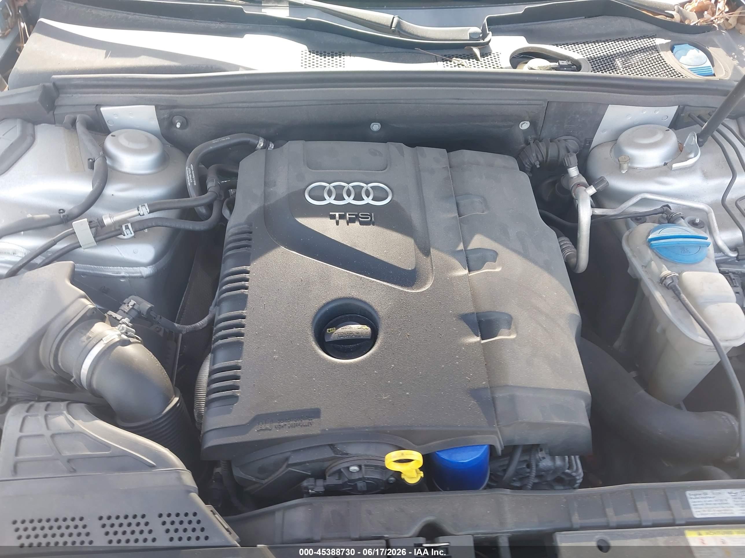 2014 Audi A4 2.0t Premium Silver vin: WAUAFAFL3EN016050