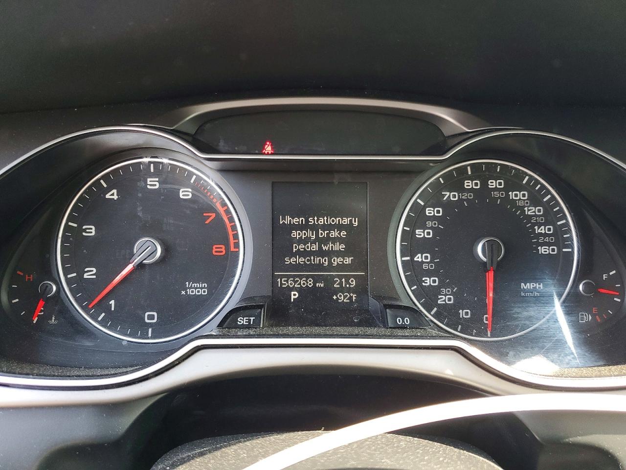 2013 Audi A4 Premium White vin: WAUAFAFL4DA130905