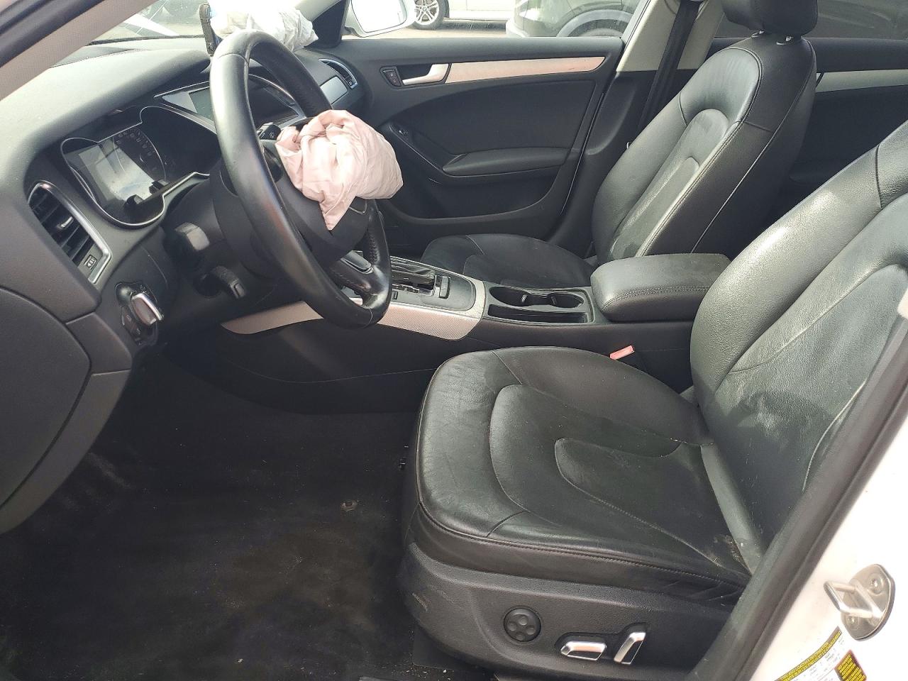 2013 Audi A4 Premium White vin: WAUAFAFL4DN038671