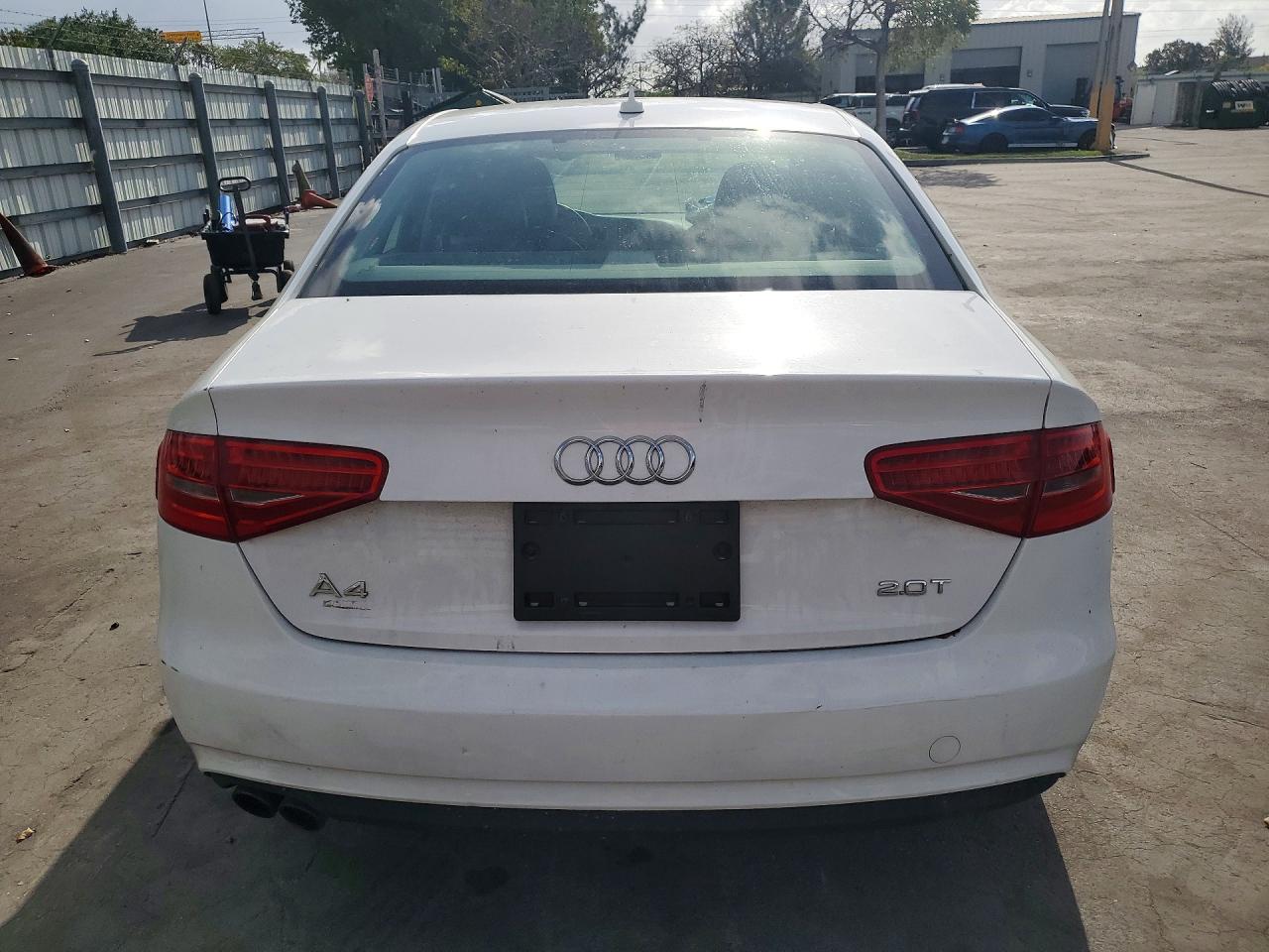 2013 Audi A4 Premium White vin: WAUAFAFL4DN038671