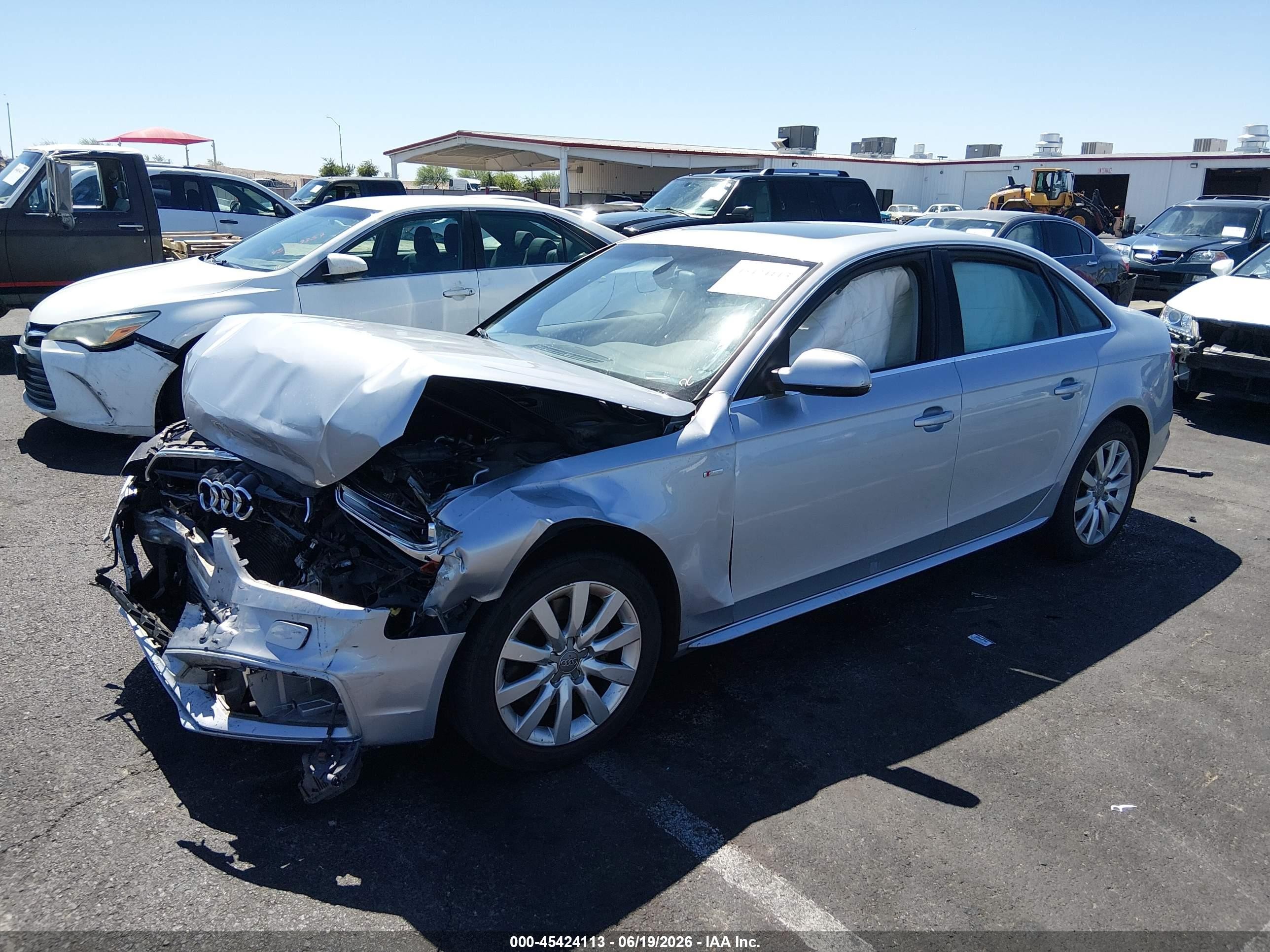 2015 Audi A4 2.0t Premium Silver vin: WAUAFAFL4FN005060