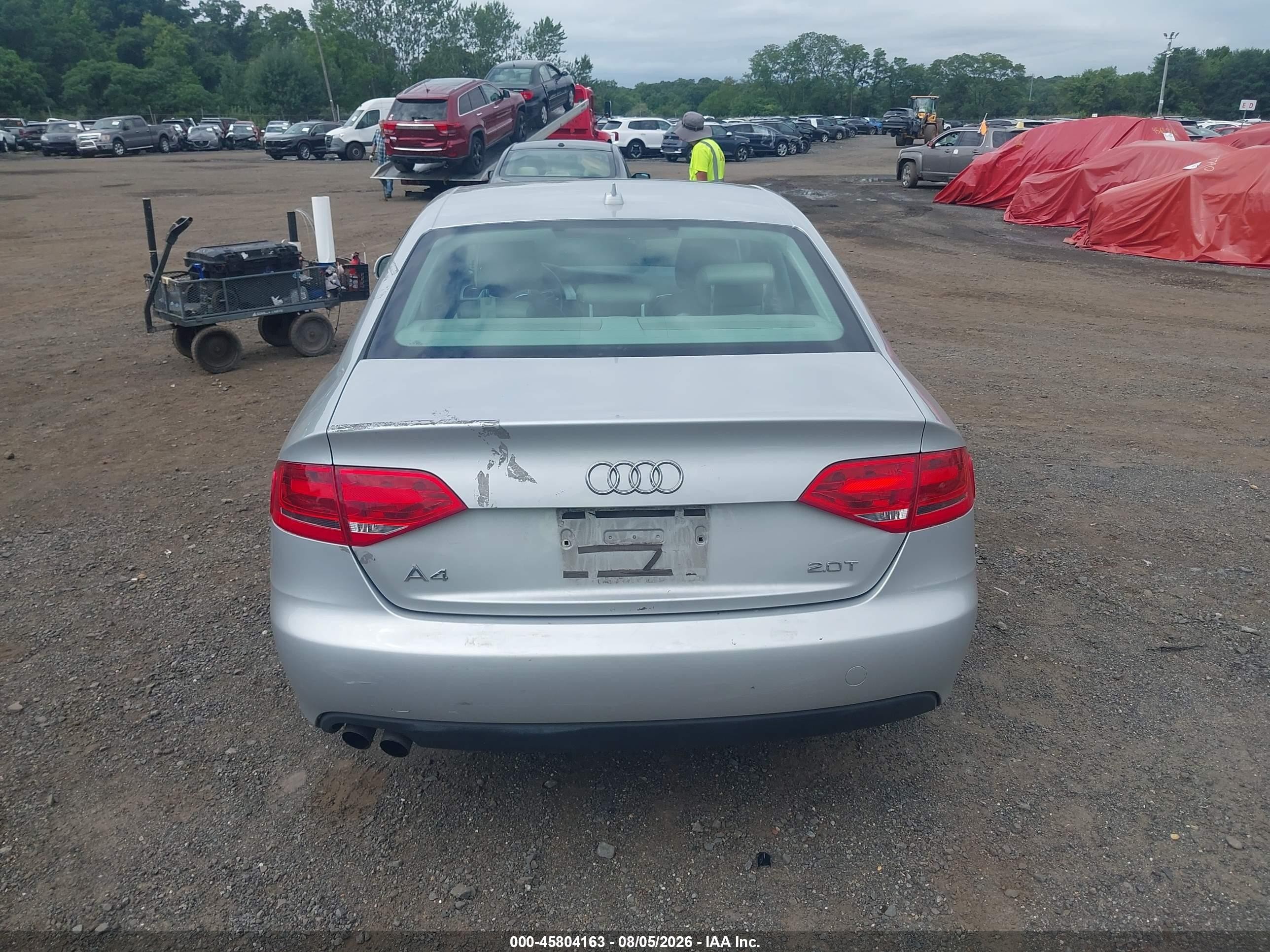 2010 Audi A4 2.0t Premium Silver vin: WAUAFAFL5AN057872