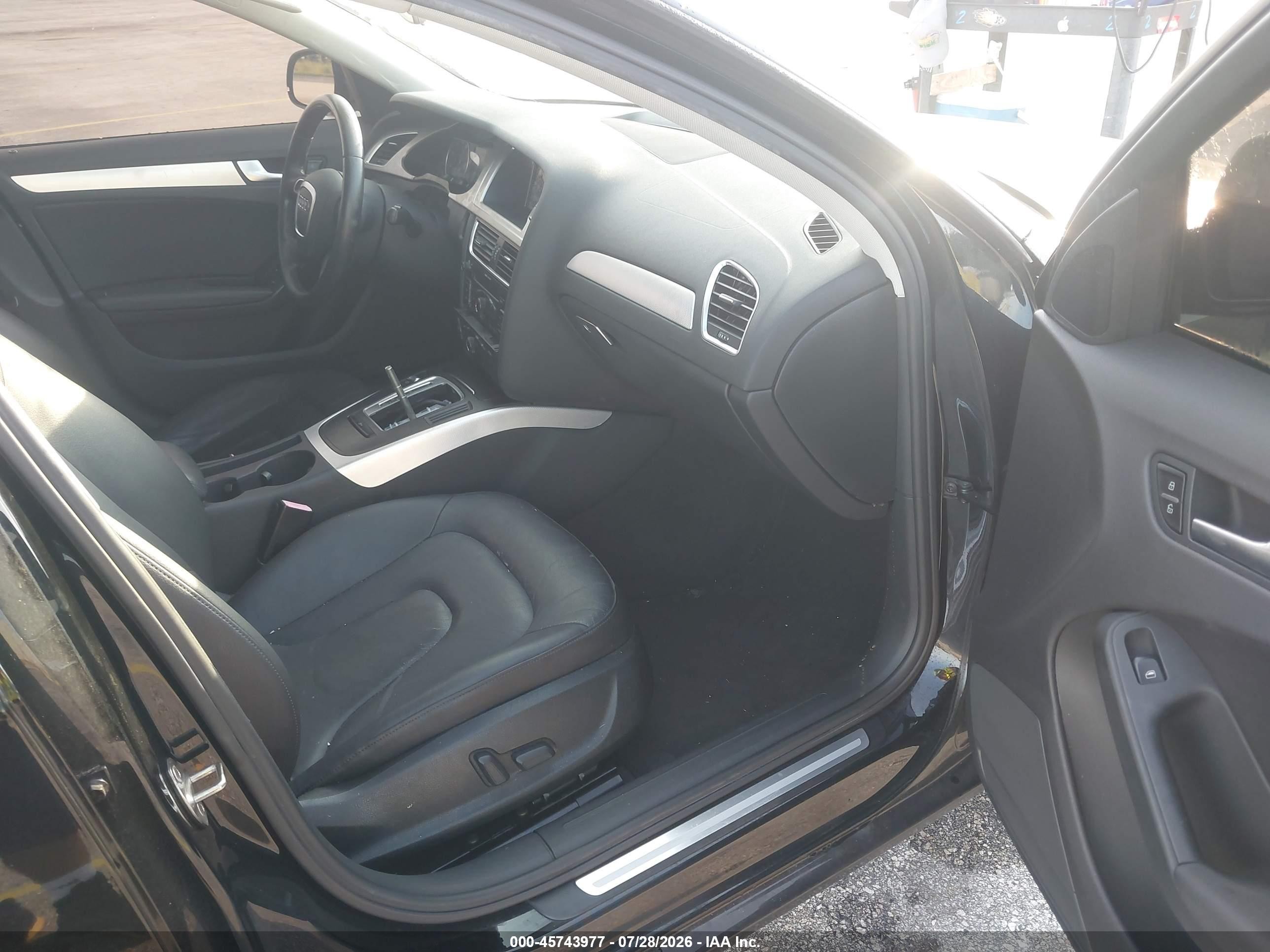 2011 Audi A4 2.0t Premium Black vin: WAUAFAFL5BN021617